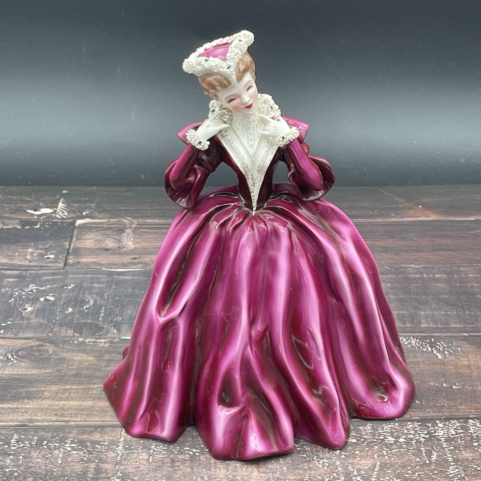 Florence Ceramics Pasadena “Eugenia” Figurine Vermouth Dress White & Gold 8.75\