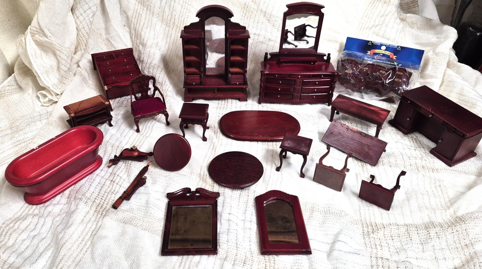 Restoration Project Damage Dollhouse Mini Furniture For Parts And Repairs #2