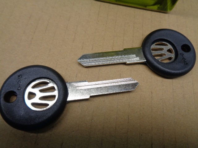 2 BLANK KEYS FITS VW SCIROCCO RABBIT JETTA AUDI PORSCHE [SET OF 2] USA SHIPPING