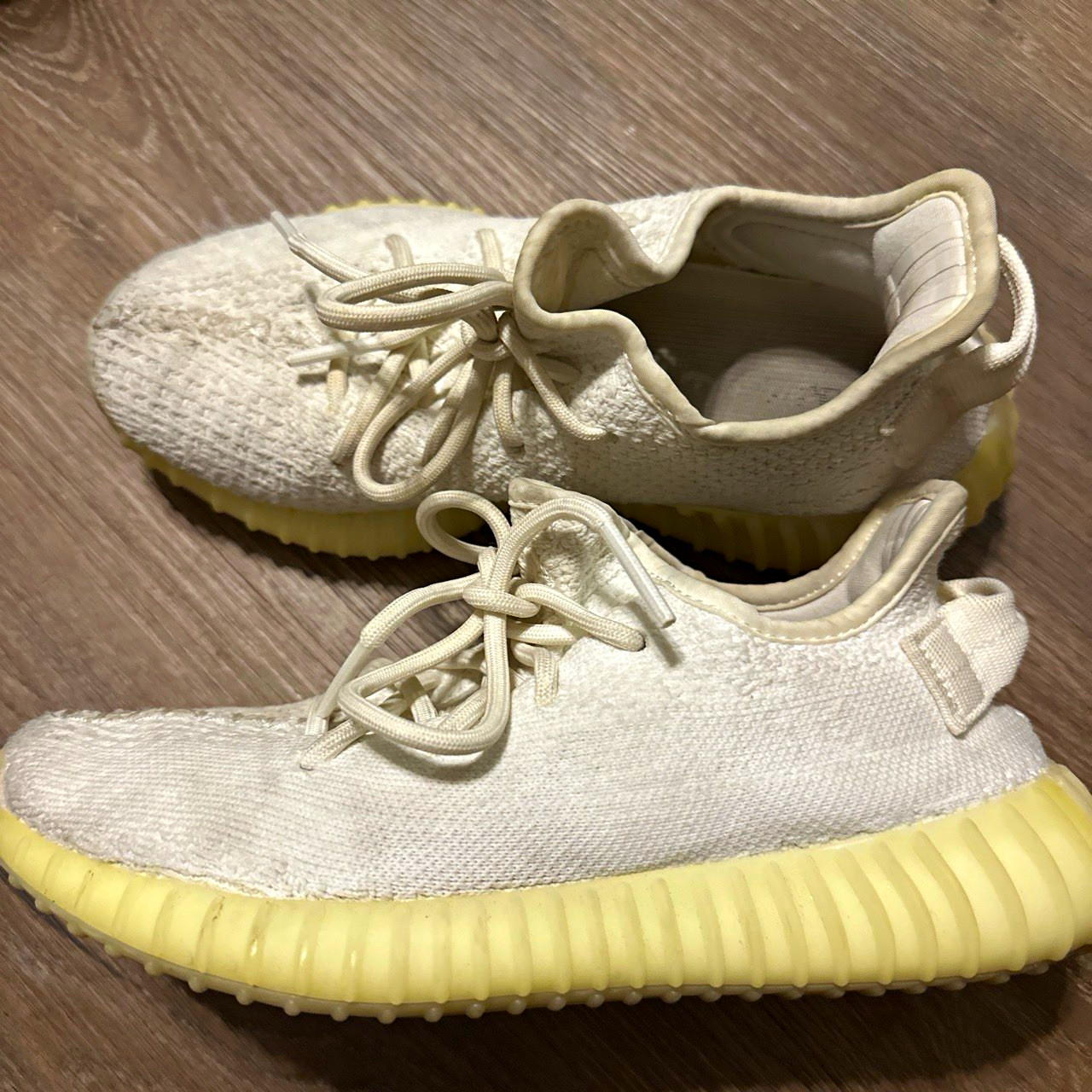 adidas Yeezy Boost 350 V2 White/Cream Unisex Low Top Lace-Up Cushioned