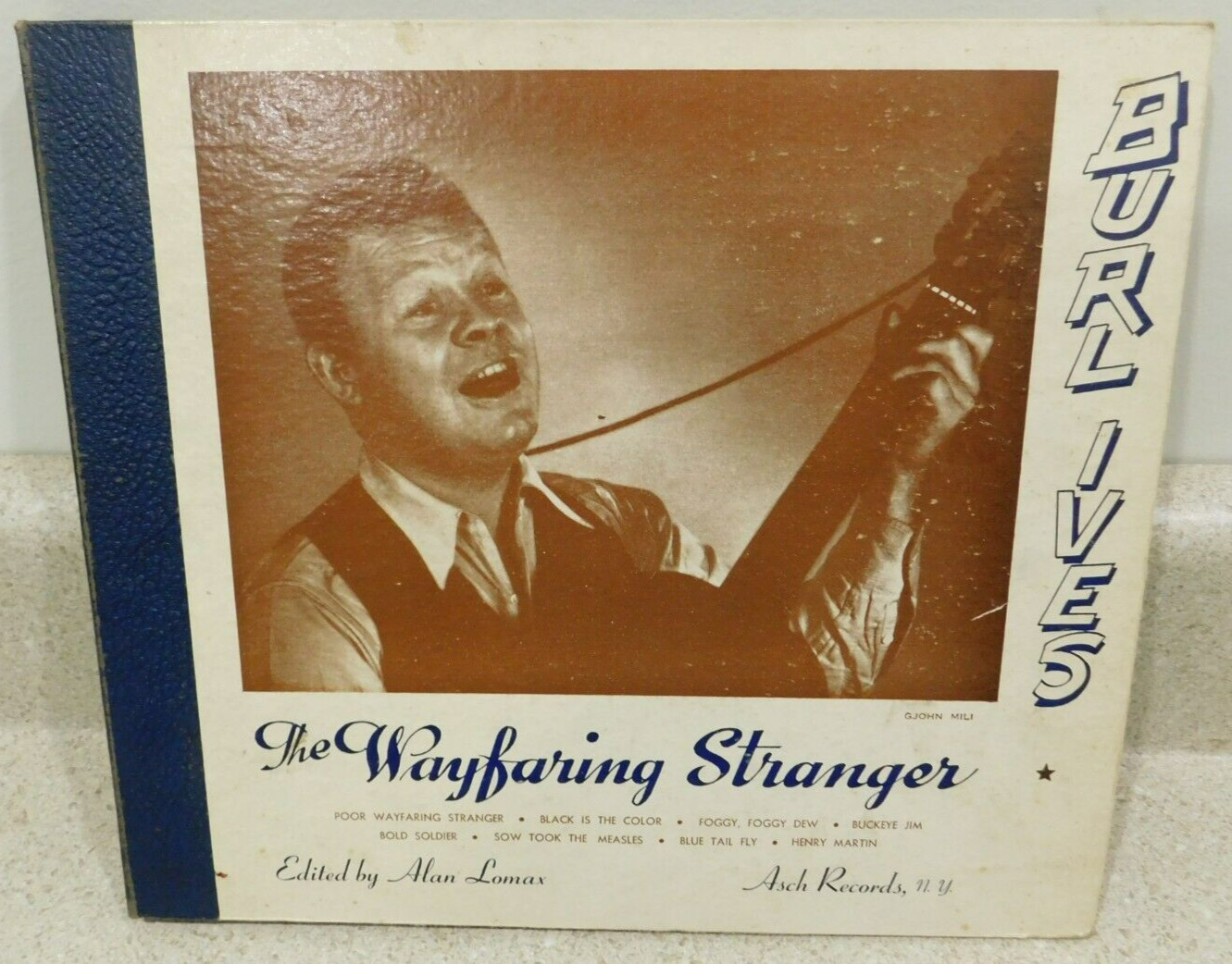 VTG Rare Burl Ives The Wayfaring Stranger Asch Records LP Record Set Of 3 VTG Rare Burl Ives The Wayfaring Stranger Asch Records LP Record Set Of 3