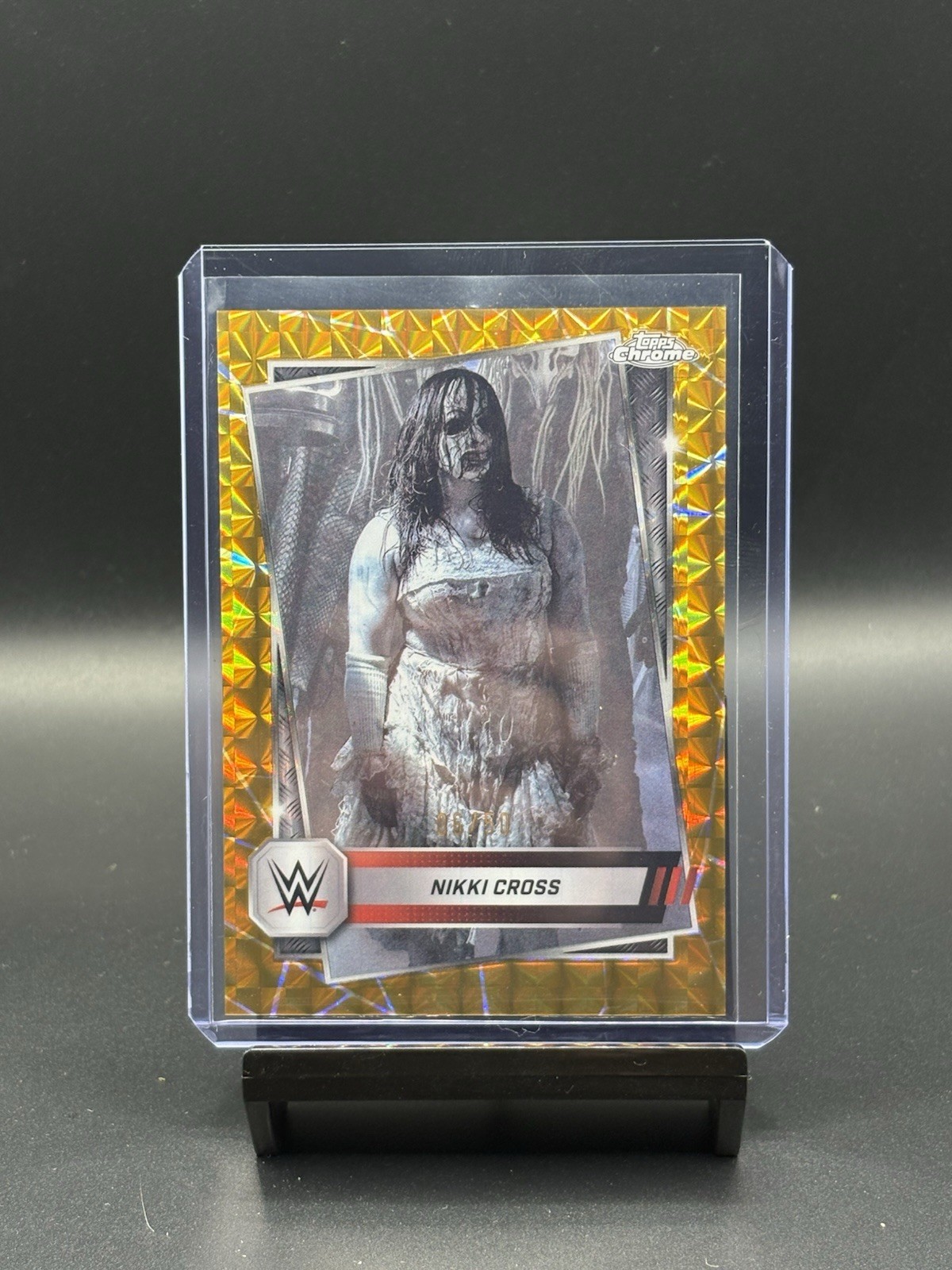 2025 TOPPS Chrome WWE Nikki Cross Gold /50 2025 TOPPS Chrome WWE Nikki Cross Gold /50