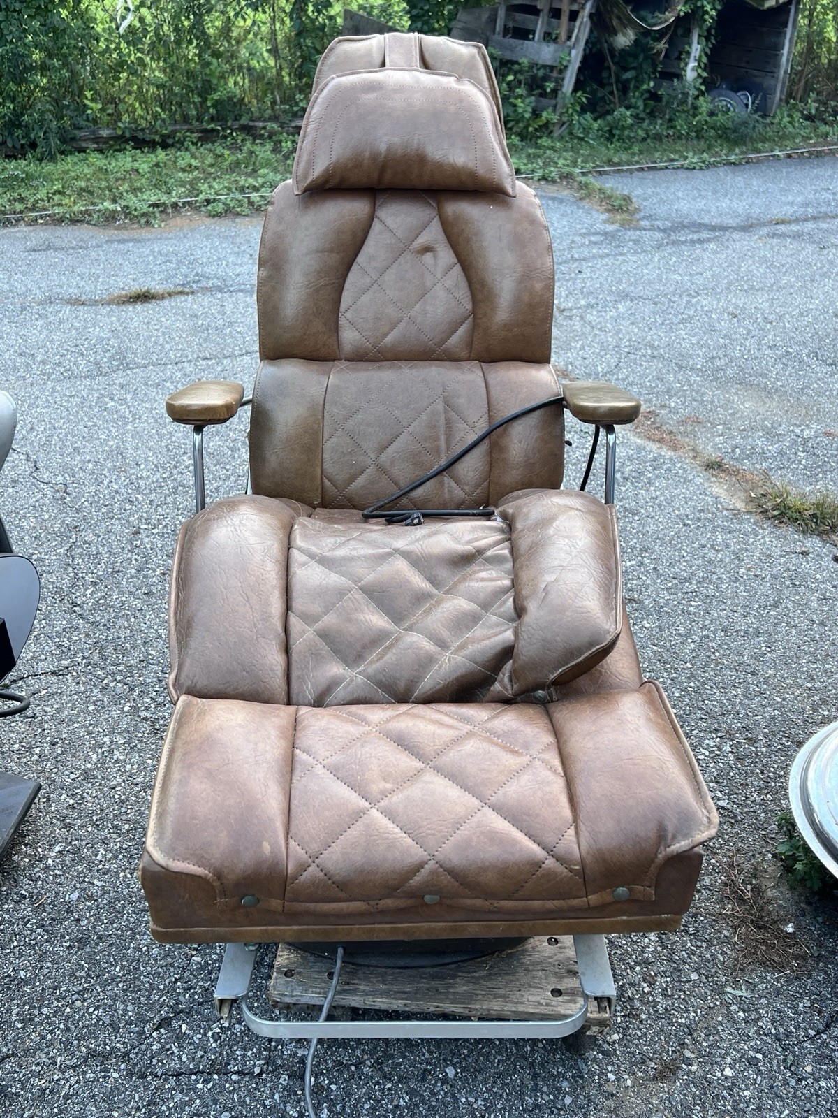 Vintage Sharp Dental BE75 Powered Dental Exam Chair Boyd Wanda Base Foot Control