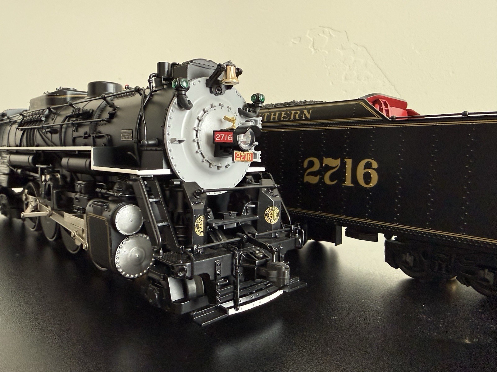 Lionel Legacy Southern 2-8-4 Berkshire #2716 O Gauge 6-84689