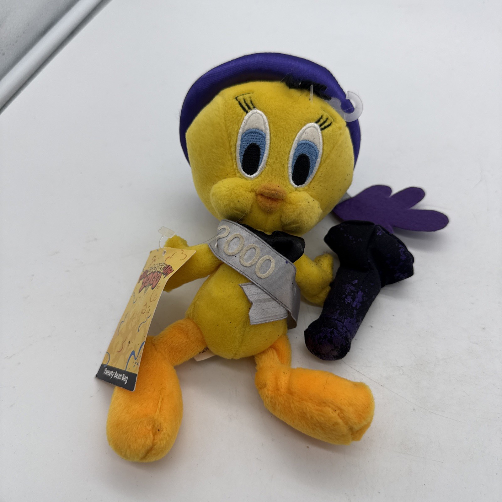 Vtg WB Store Tweety Bird Millennium 2000 Bean Bag MilLOONEYum with Tag As Is Vtg WB Store Tweety Bird Millennium 2000 Bean Bag MilLOONEYum with Tag As Is