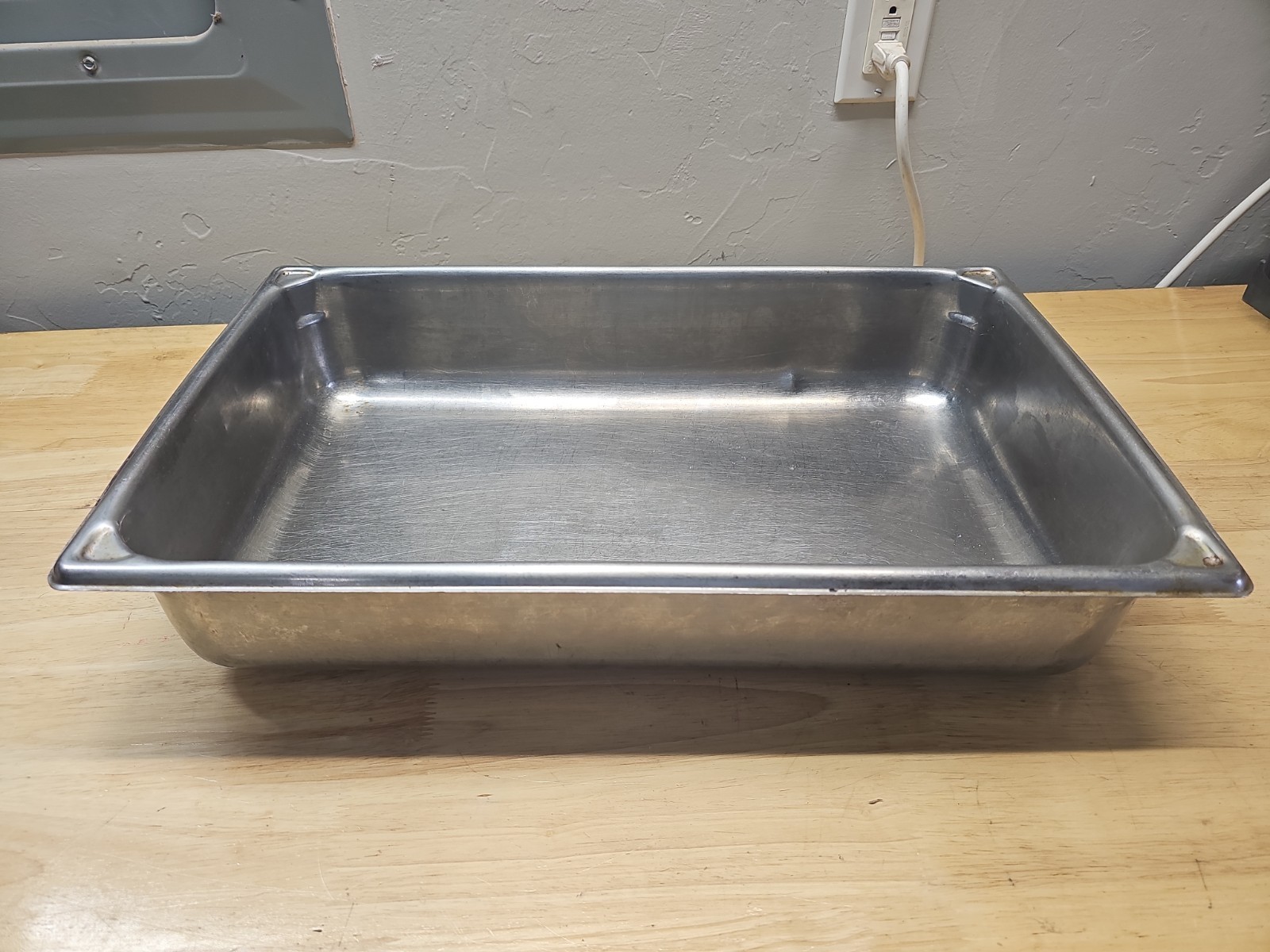 Vollrath Super Pan II Full Size Pan 4” Deep 18-8 Stainless Steel Vollrath Super Pan II Full Size Pan 4” Deep 18-8 Stainless Steel