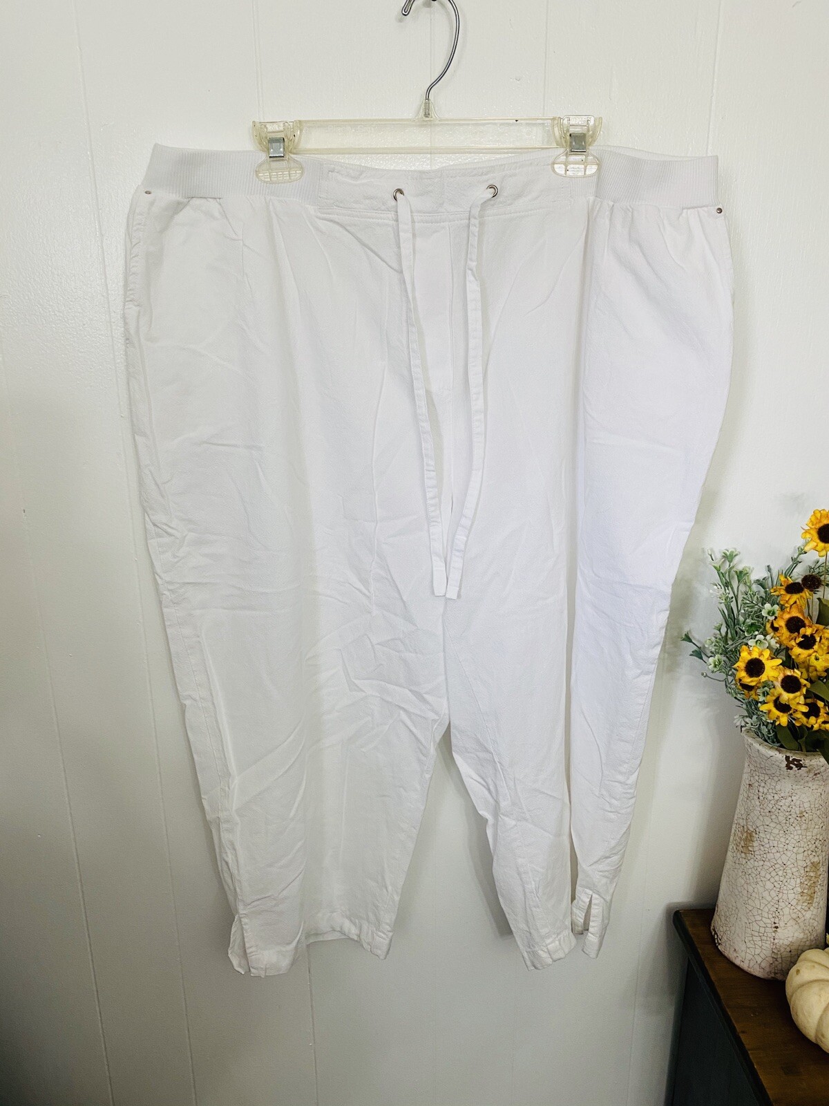 C O Daniels White Capri Pants 2X Cotton Elastic Waist Beach Cruise Y2K Crop C O Daniels White Capri Pants 2X Cotton Elastic Waist Beach Cruise Y2K Crop