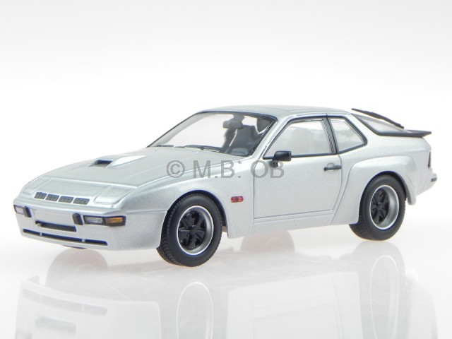 Porsche 924 GT 1981 silver diecast modelcar 940066122 Maxichamps 1:43