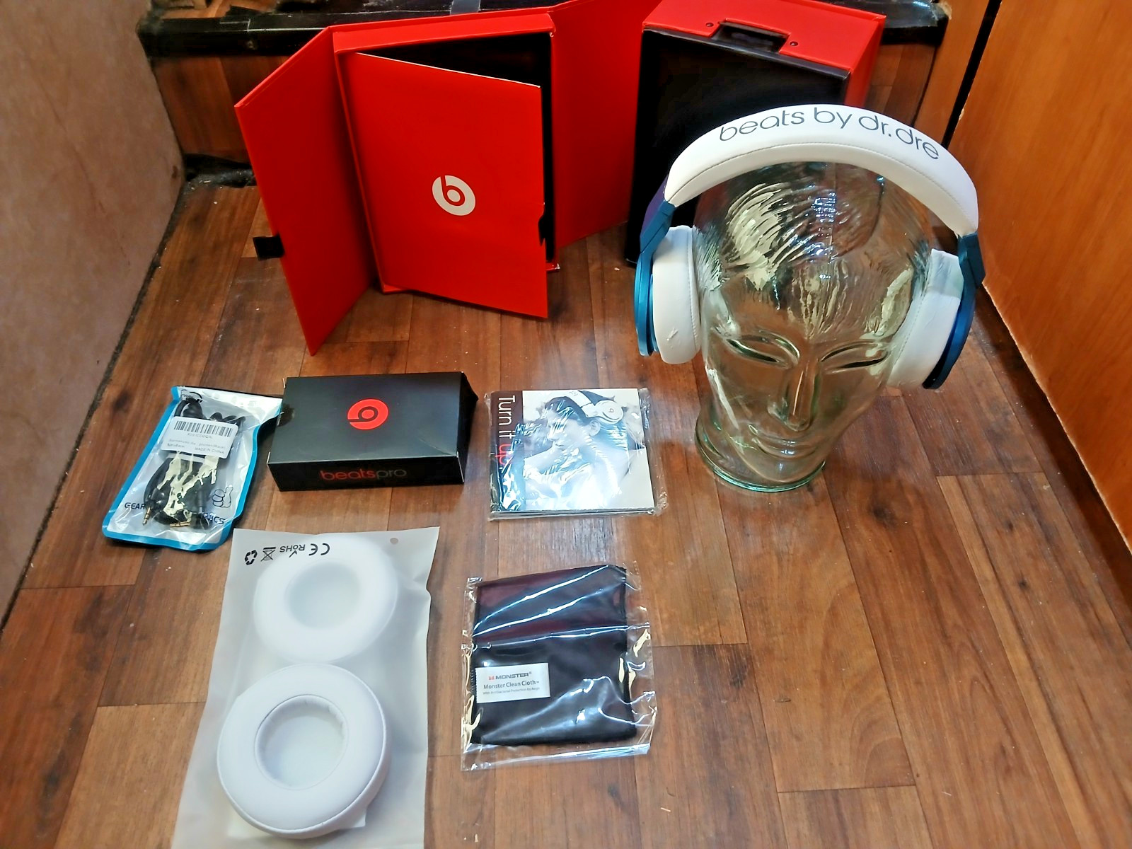 Discontinued Beats Pro by Dr. Dre Discontinued Beats Pro by Dr. Dre