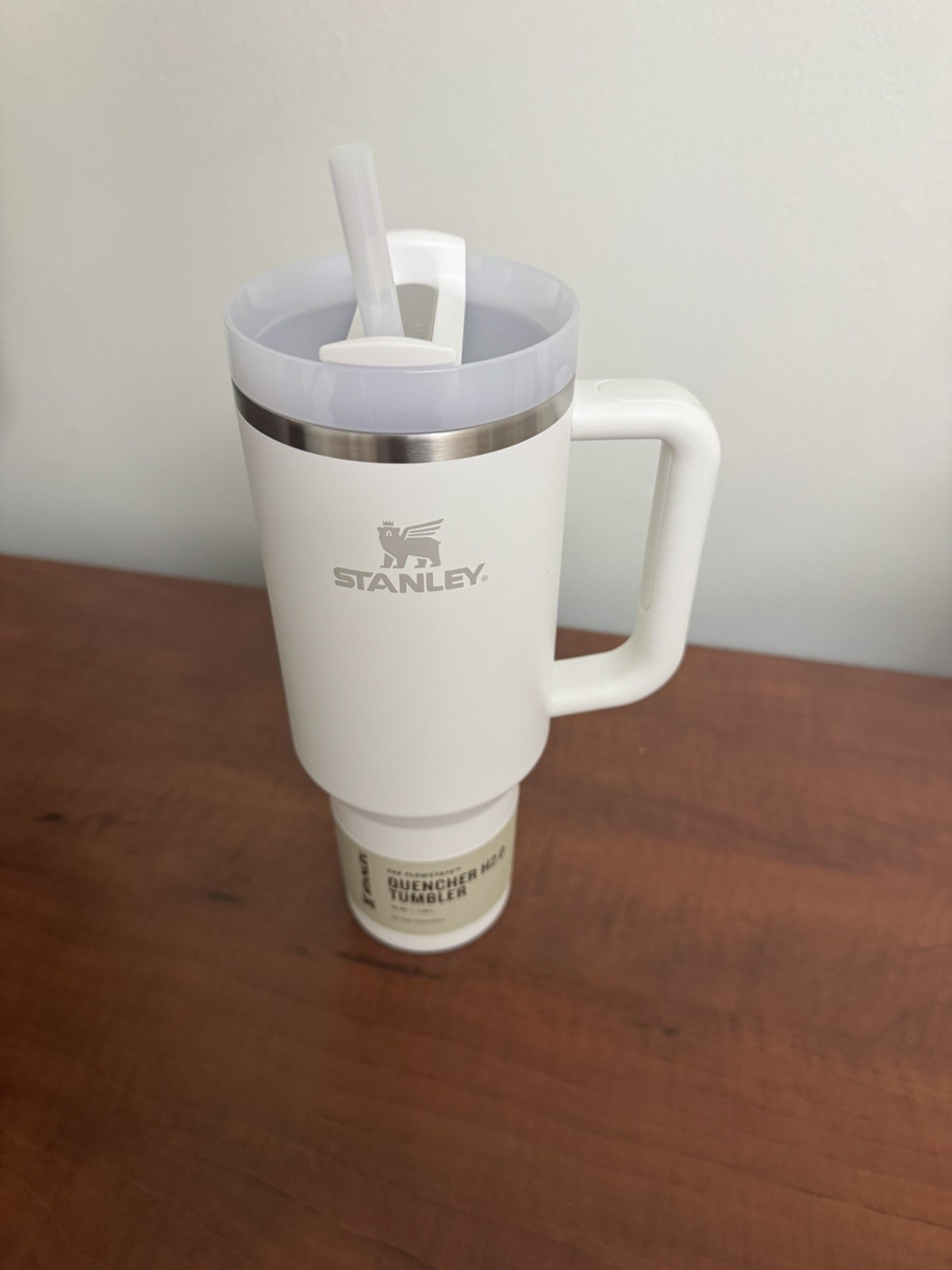 BRAND NEW Stanley 40 oz Flowstate Quencher H2.0 Tumbler - Frost White
