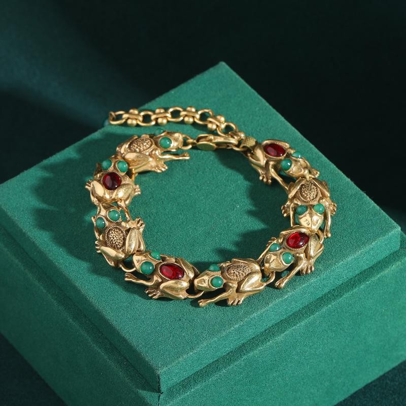 Vintage Charm Bracelet Adjustable Frog Natural Stone Eye 18k Gold Plated Elegant Vintage Charm Bracelet Adjustable Frog Natural Stone Eye 18k Gold Plated Elegant