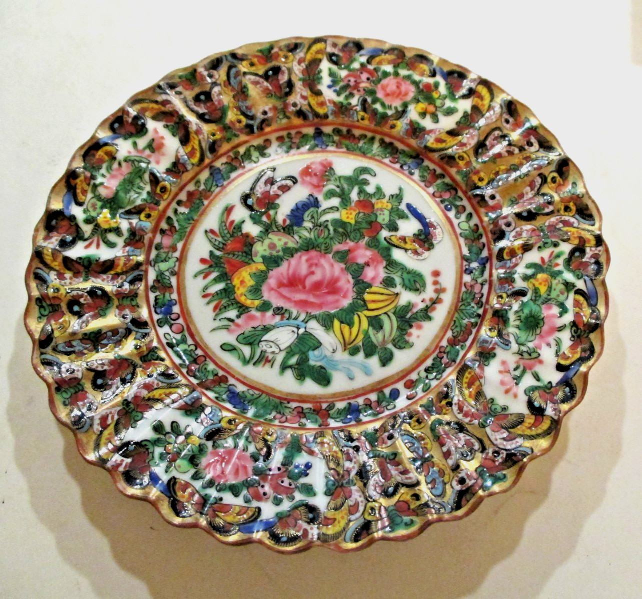 Chinese Export Famille Rose Thousand Butterflies Plate Fluted Edge Unmarked Chinese Export Famille Rose Thousand Butterflies Plate Fluted Edge Unmarked