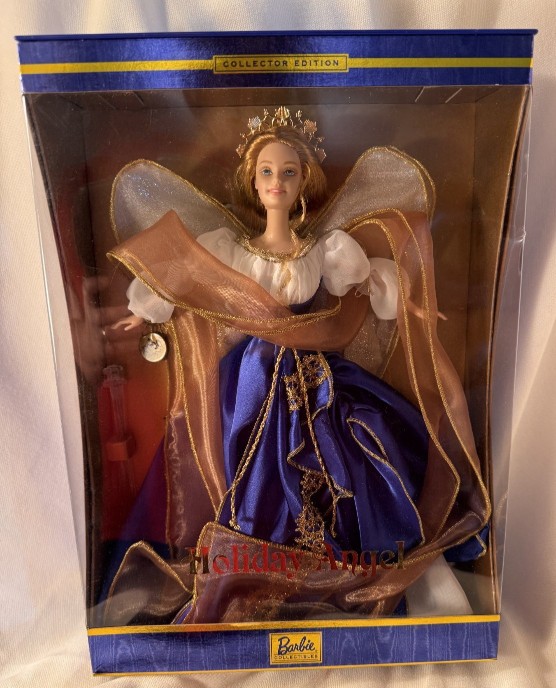 Vintage 2000 Holiday Angel Collector Edition Barbie Doll Mattel #28080 New NRFB