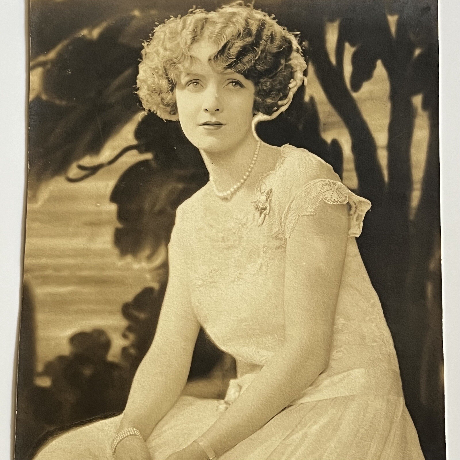 Antique B&W Photograph ID Claire Windsor Beautiful Actress Flapper Silent Era