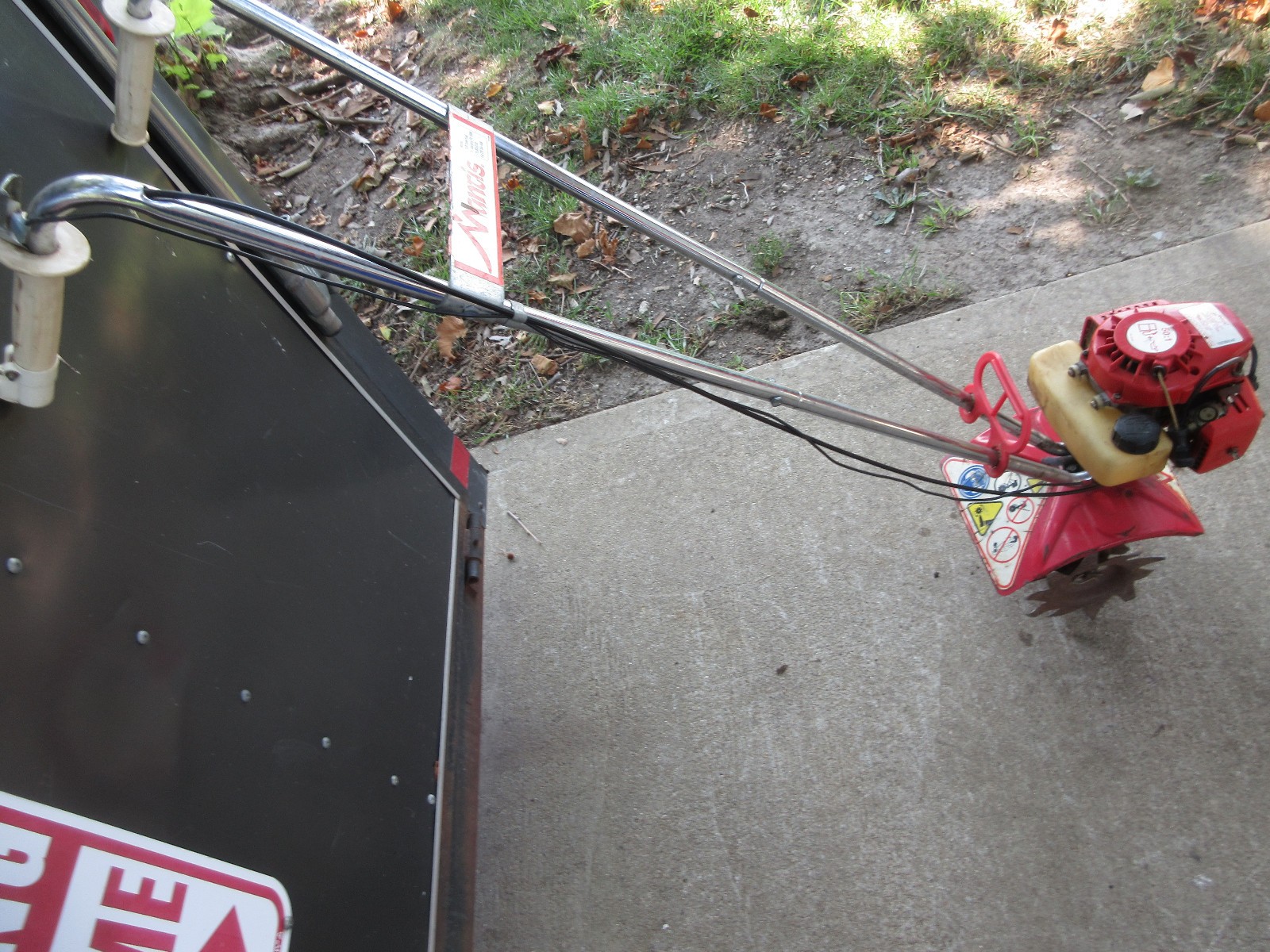 Mantis Tiller- needs work-For Parts or Repair