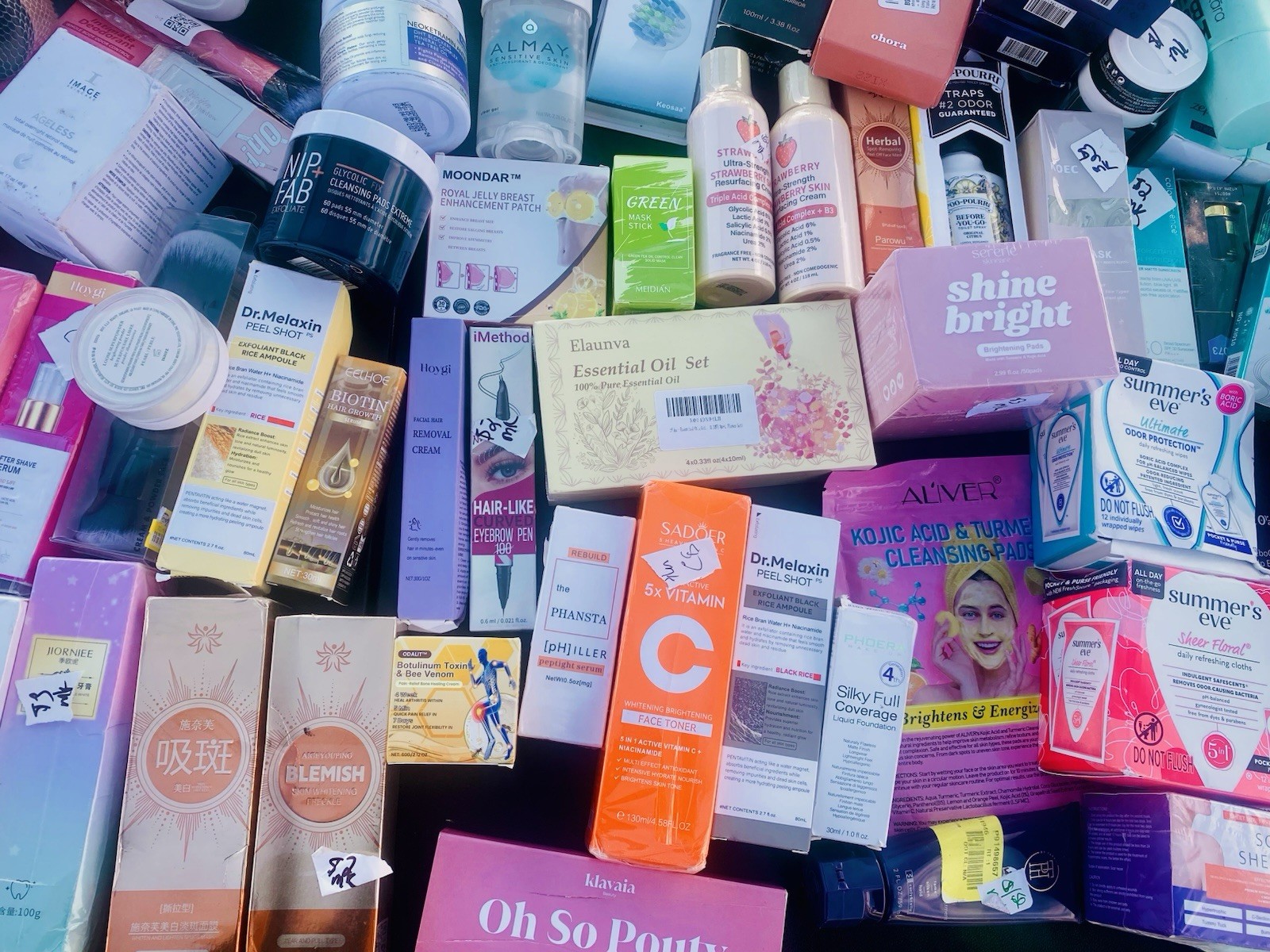 50 Piece Mixed Wholesale Beauty/ skincare Lot 50 Piece Mixed Wholesale Beauty/ skincare Lot