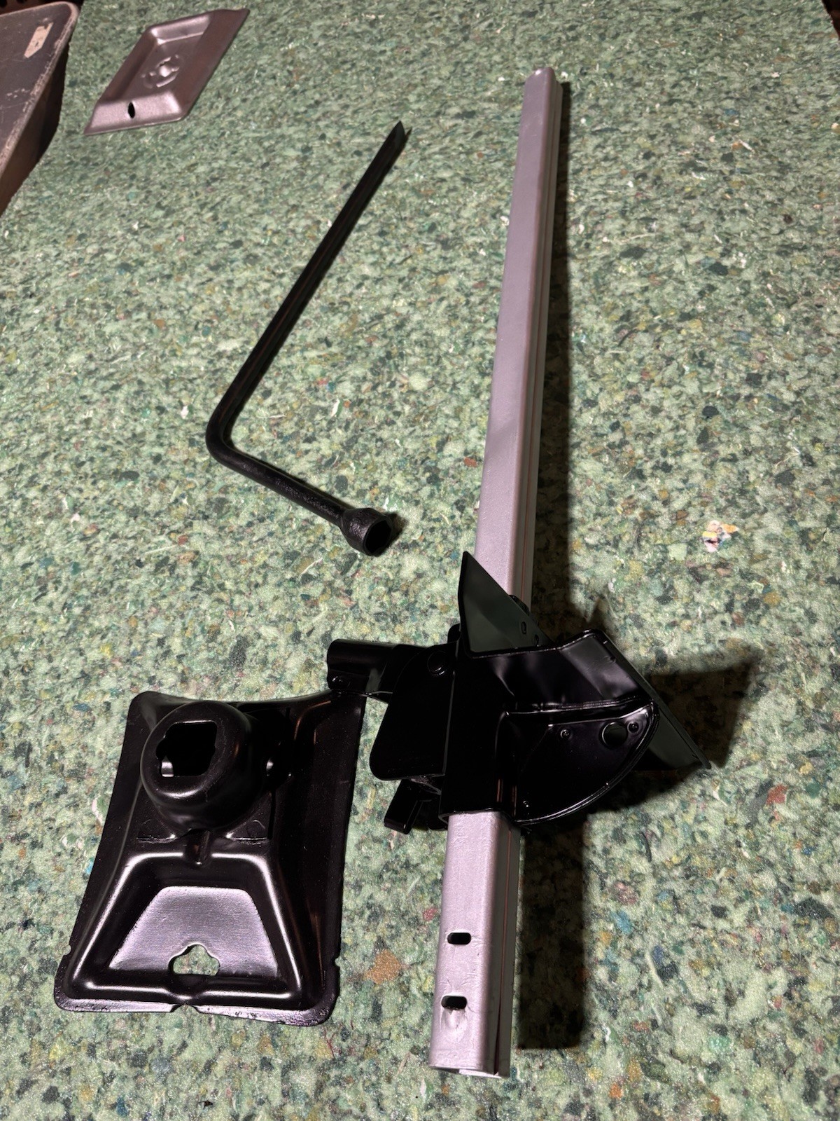 1958 - 1959 FORD FACTORY BUMPER JACK 1958 - 1959 FORD FACTORY BUMPER JACK