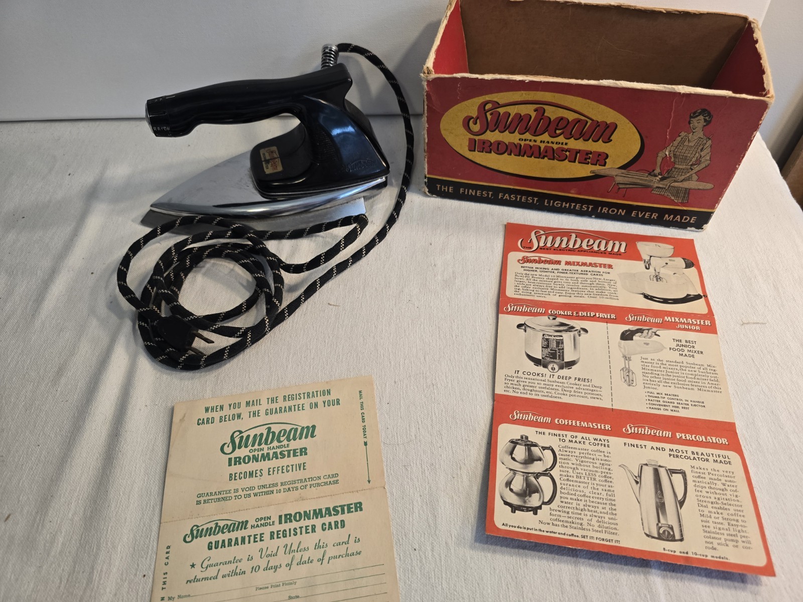 WW11 ERA VINTAGE SUNBEAM IRONMASTER iron W/BOX WORKS WW11 ERA VINTAGE SUNBEAM IRONMASTER iron W/BOX WORKS