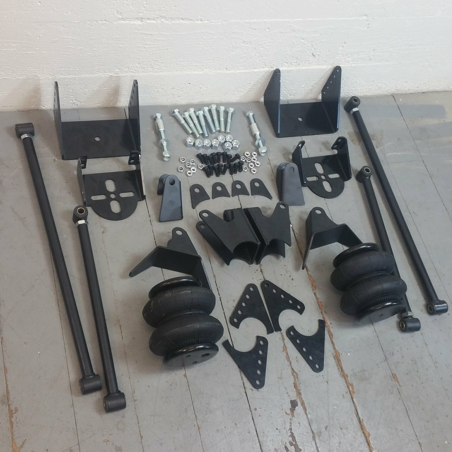 Buick 2600lb.  Bags & Brackets Gangster Rear 4 Link Kit 38-53 Pro Tour