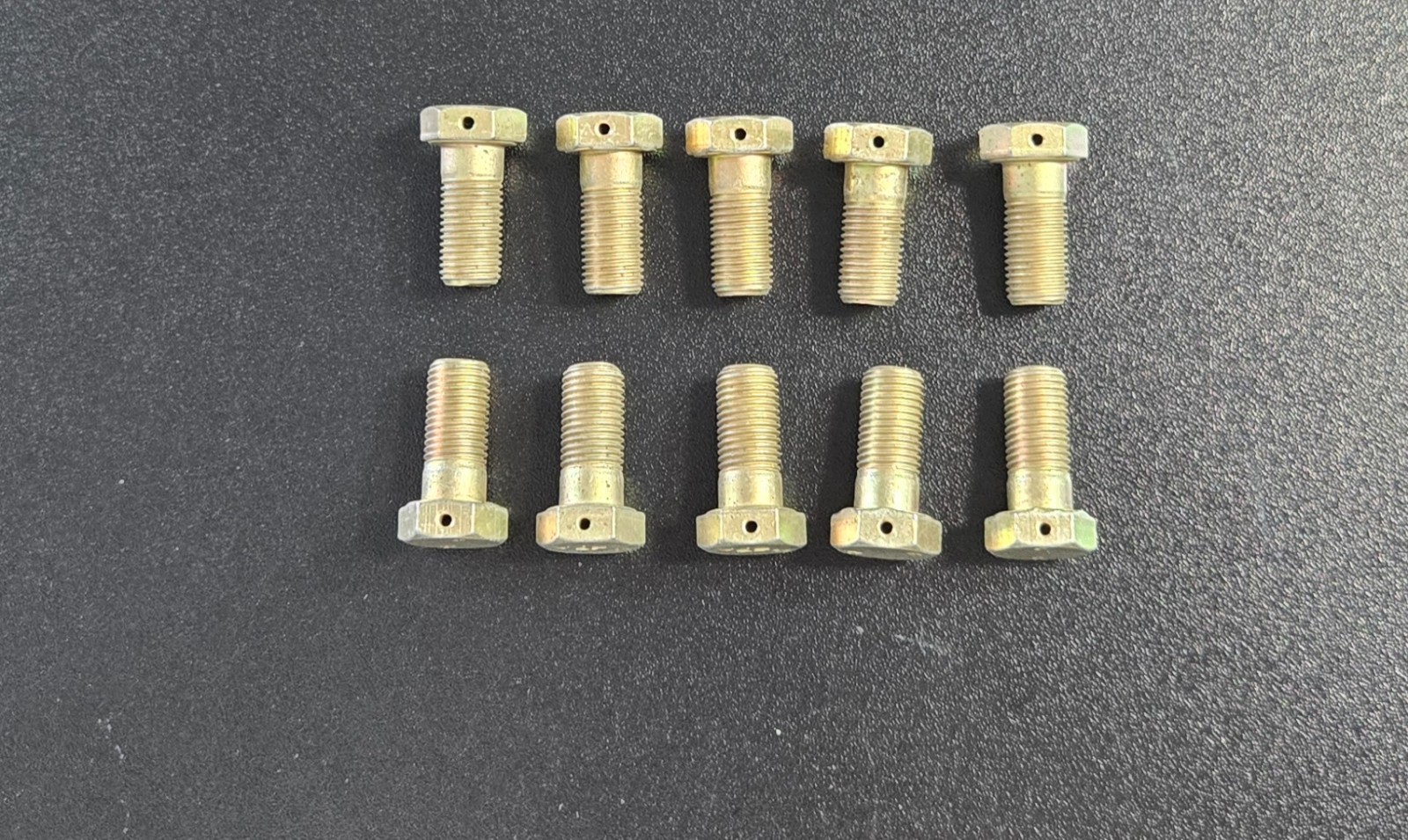 ( LOT OF 10 ) BOLT Piper Aircraft P/N: 402-086 ( LOT OF 10 ) BOLT Piper Aircraft P/N: 402-086