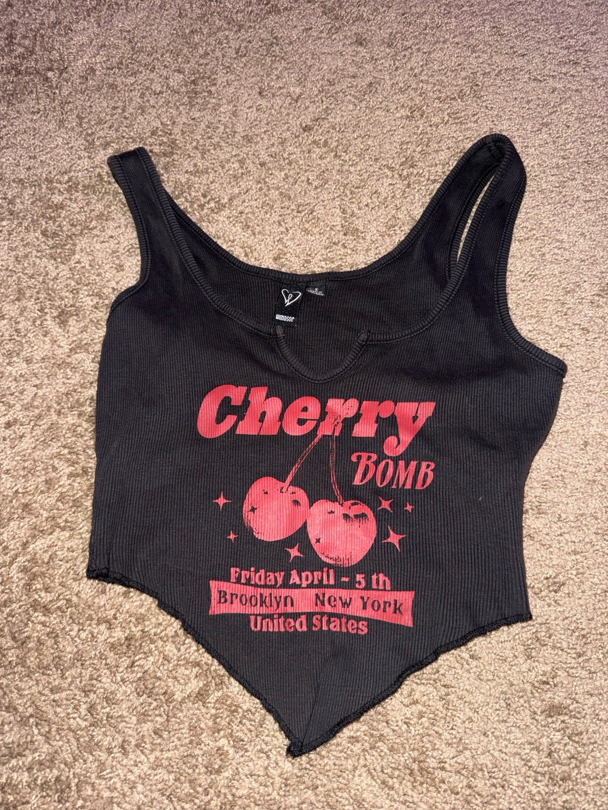 Windsor Women\'s Small  Crop Top