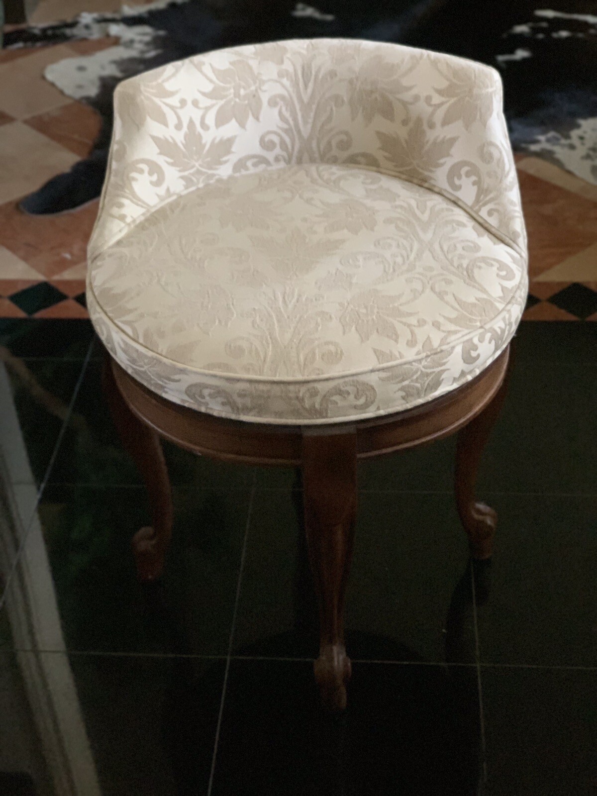 Vintage French Style Swivel Boudoir Vanity Piano Chair Cream Leaves