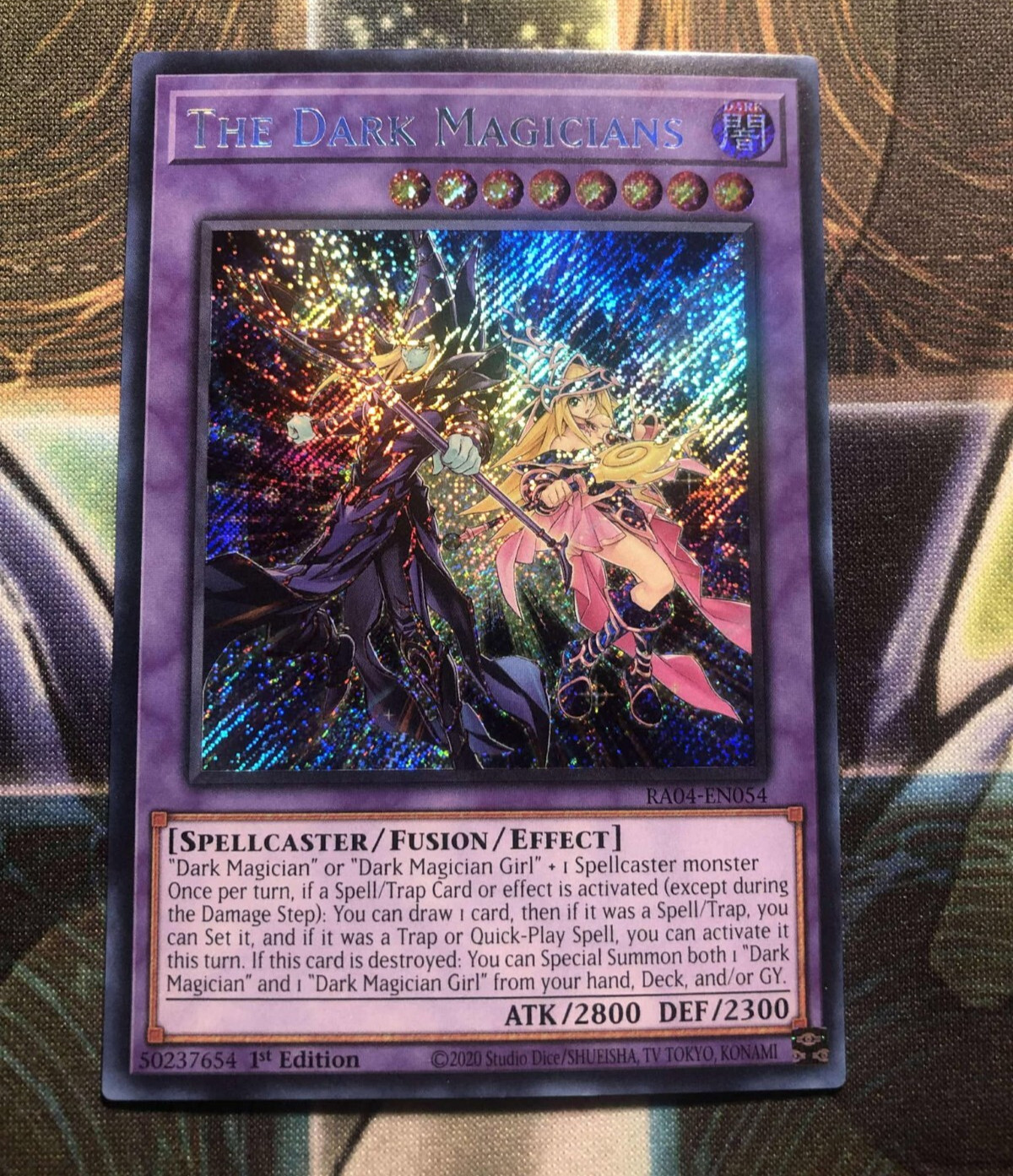 *** THE DARK MAGICIANS *** SECRET RARE 1ST EDITION MINT RA04-EN054 YUGIOH