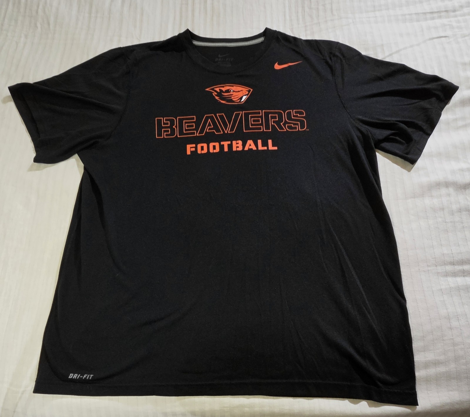 Oregon State Beavers Shirt Men\'s XL Nike Tee Tshirt Athletic Cut Nike Dri-Fit Oregon State Beavers Shirt Men\'s XL Nike Tee Tshirt Athletic Cut Nike Dri-Fit