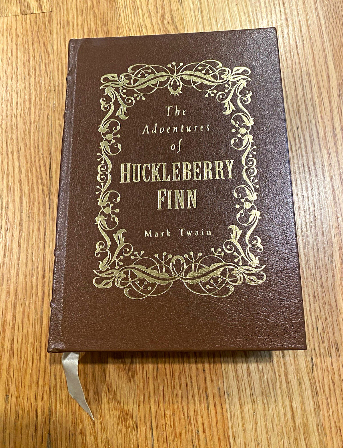 Vintage 1998 The Adventures of Huckleberry Finn Mark Twain Hardcover Embossed Vintage 1998 The Adventures of Huckleberry Finn Mark Twain Hardcover Embossed