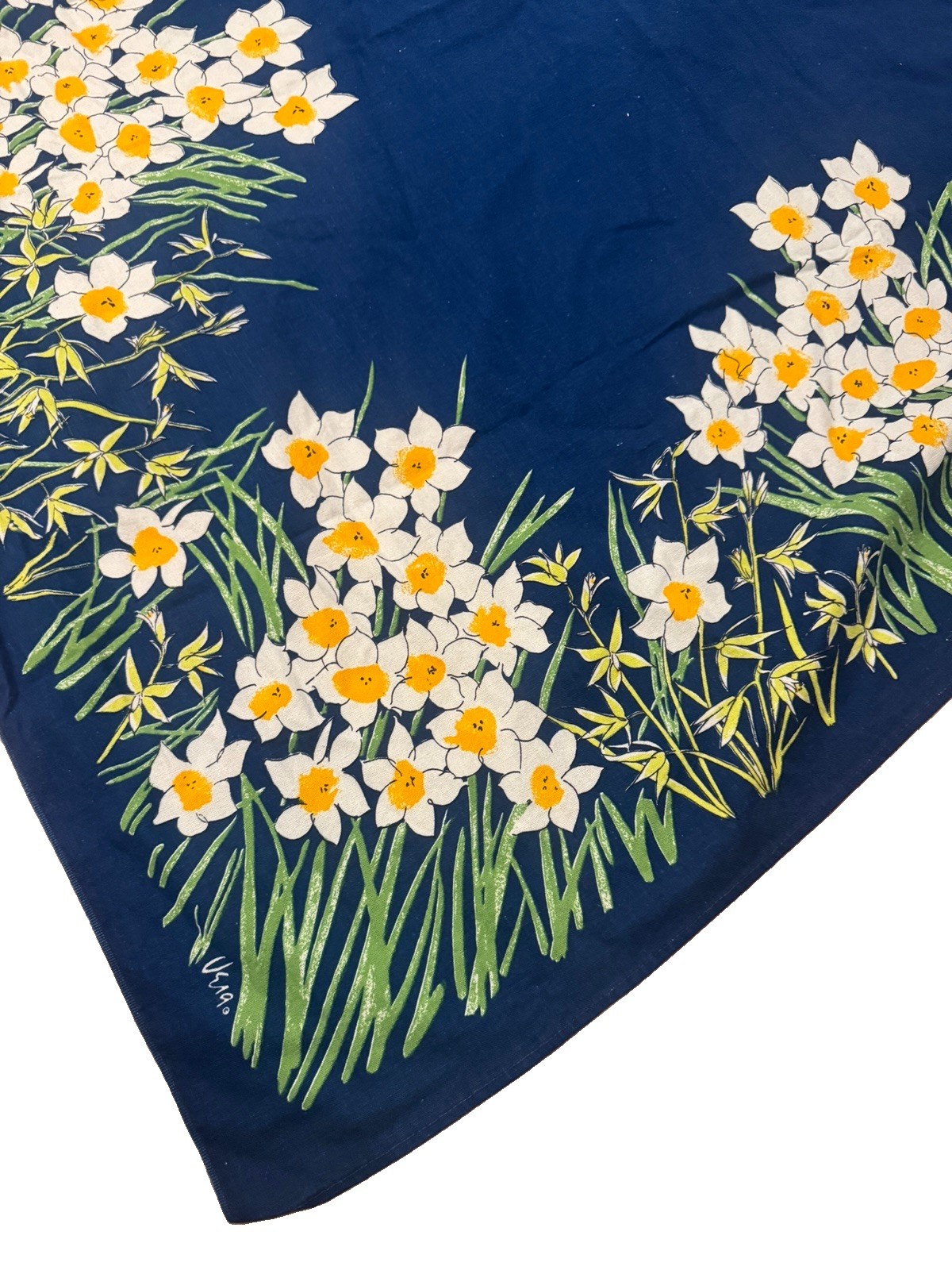 Vtg Vera Neumann Material / Tablecloth Navy Daisies Cotton Blend 44