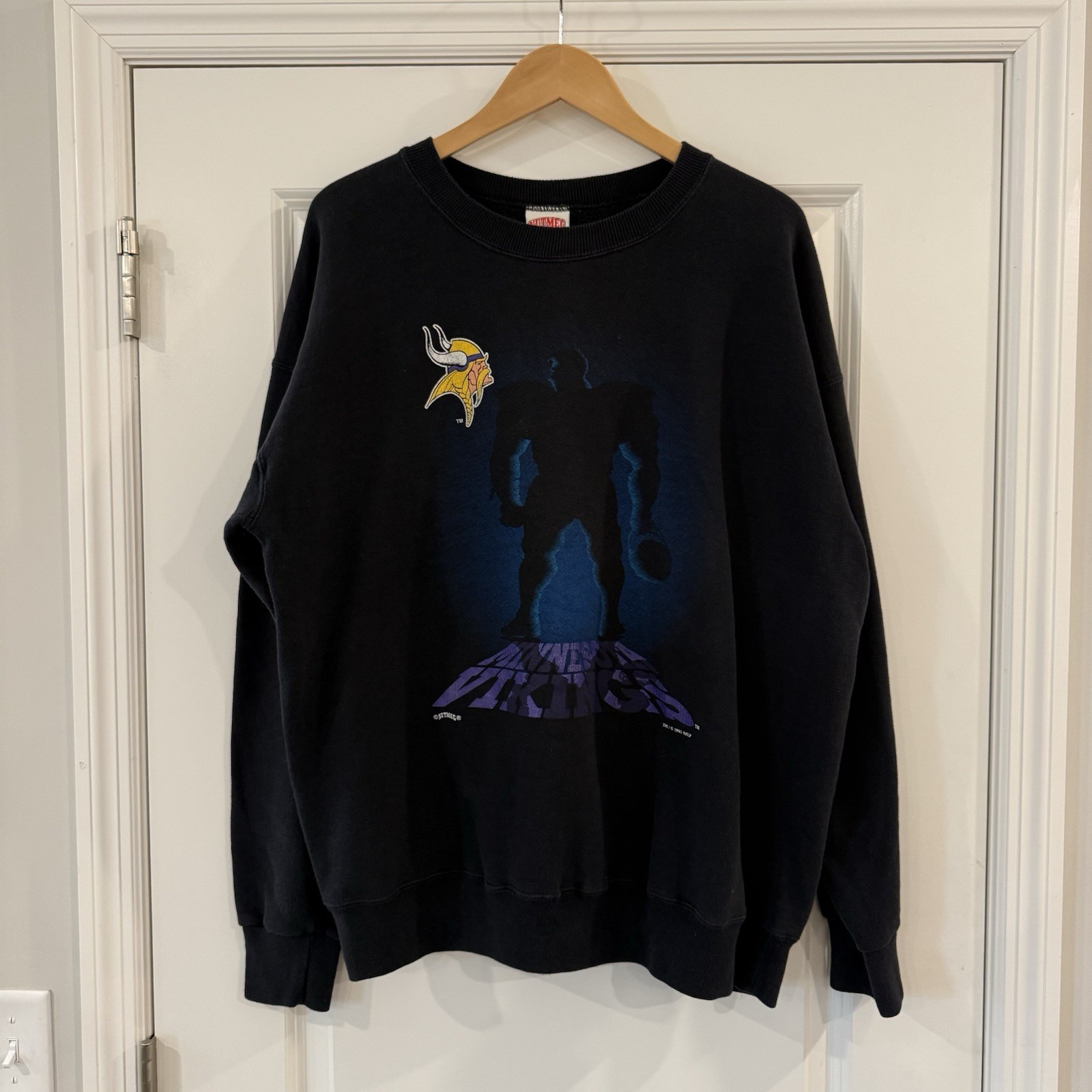 VTG Minnesota Vikings Nutmeg Mills Blackout Shadow Silhouette NFL Sweatshirt XL