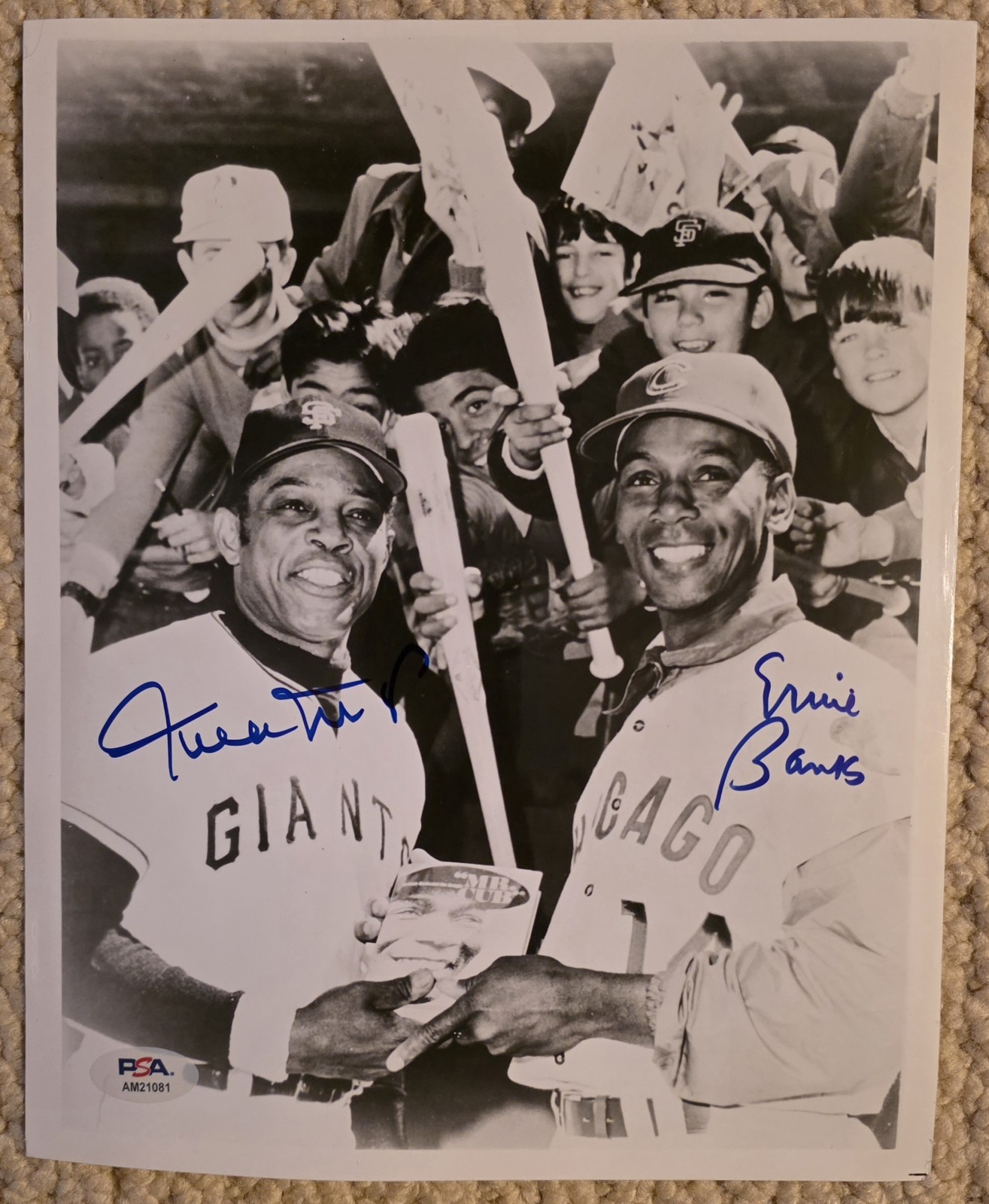 WILLIE MAYS & ERNIE BANKS DUAL SIGNED 8X10 PHOTO WITH PSA COA-PASSED OUT OR SAFE WILLIE MAYS & ERNIE BANKS DUAL SIGNED 8X10 PHOTO WITH PSA COA-PASSED OUT OR SAFE