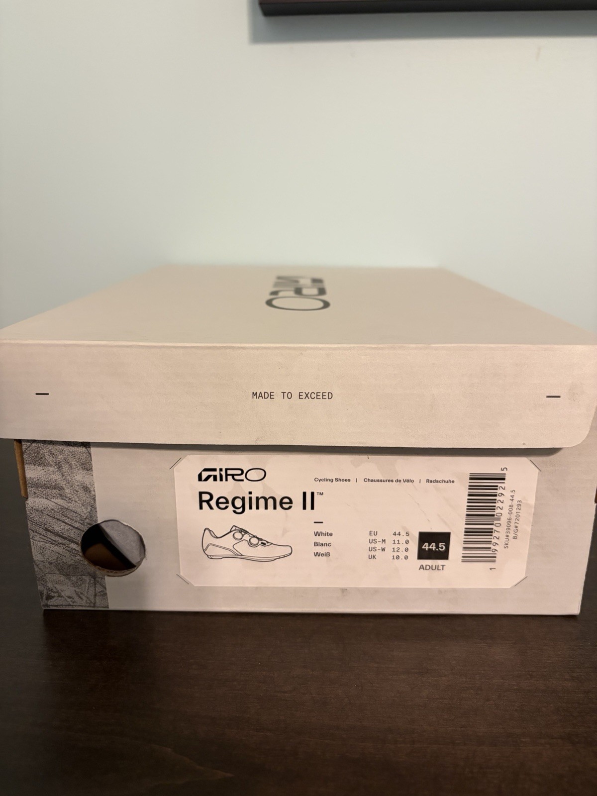 BRAND NEW GIRO REGIME II Shoes Size 44.5 WHITE