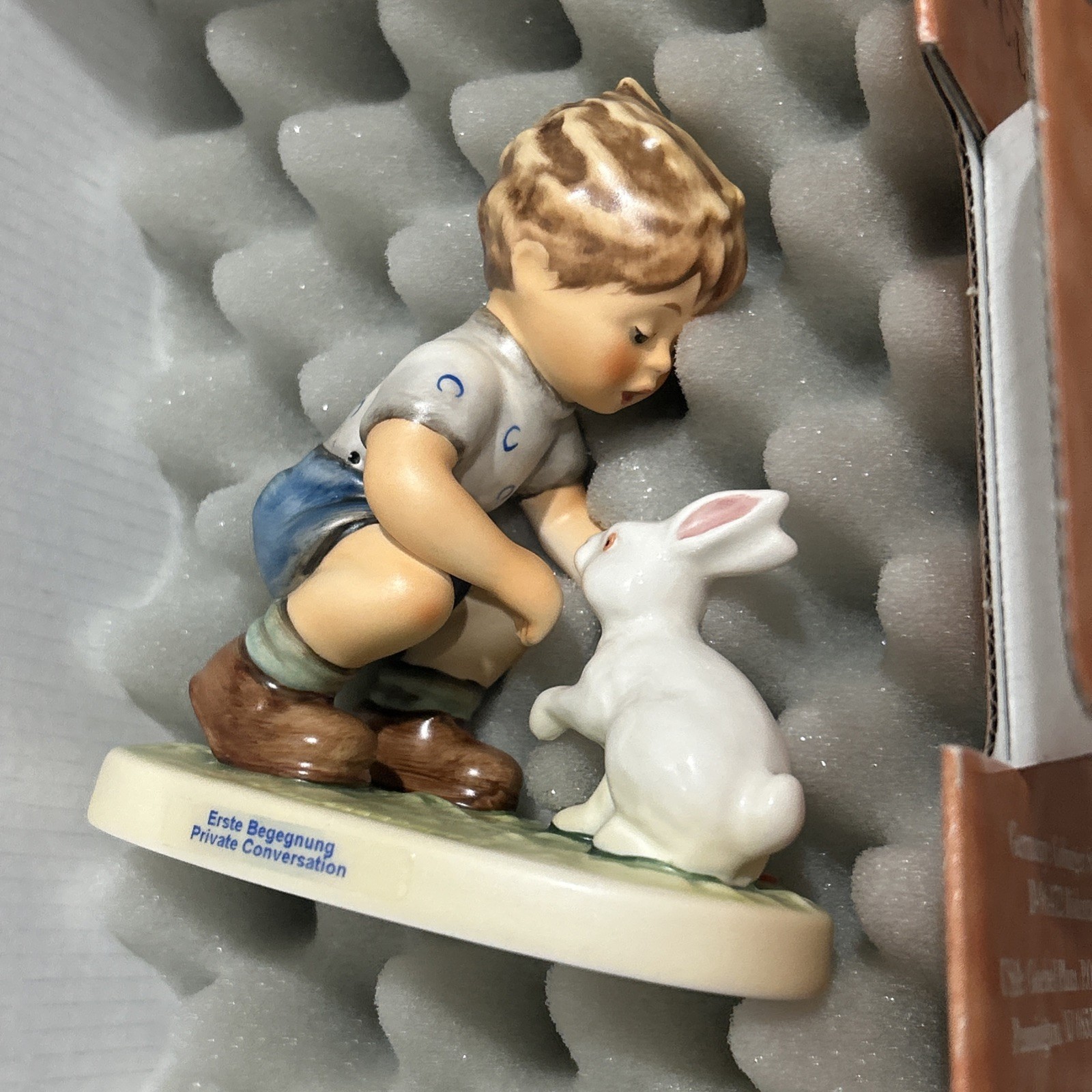 VINTAGE Goebel M.J Hummel Figurine #1365 / 615 - Private Conversation (b6)