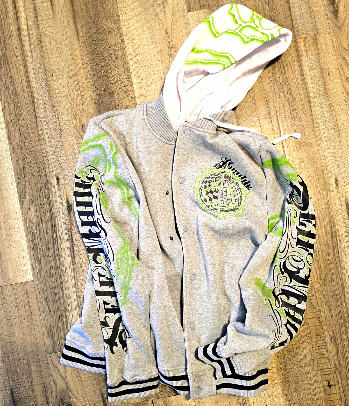 Rebel Minds Men\'s XL Gray Varsity Jacket
