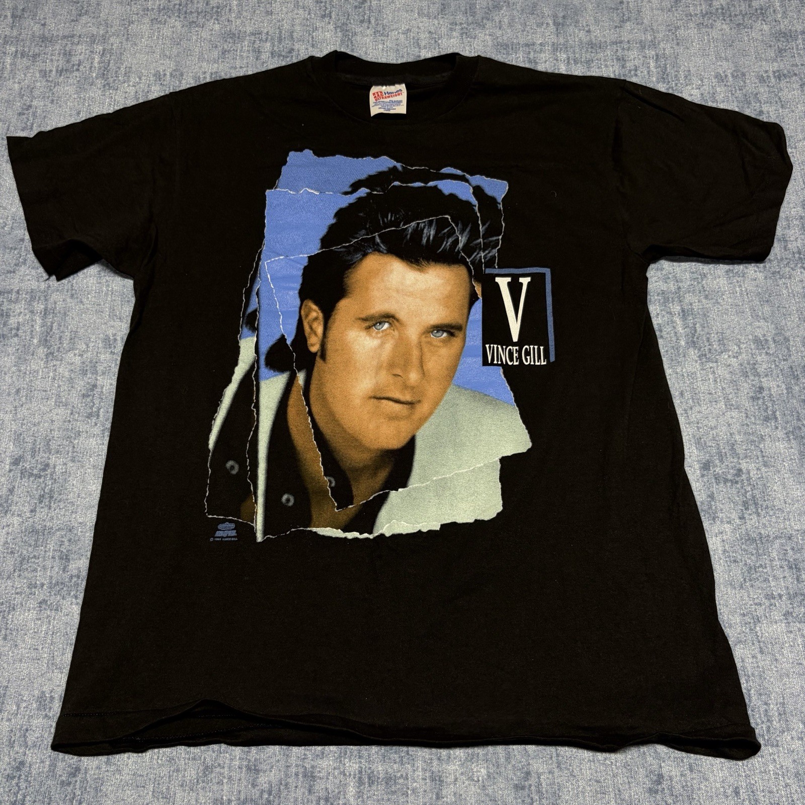 Vintage 1992 Vince Gill Hanes Ultra Weight Graphic Tee Men’s Size L Vintage 1992 Vince Gill Hanes Ultra Weight Graphic Tee Men’s Size L