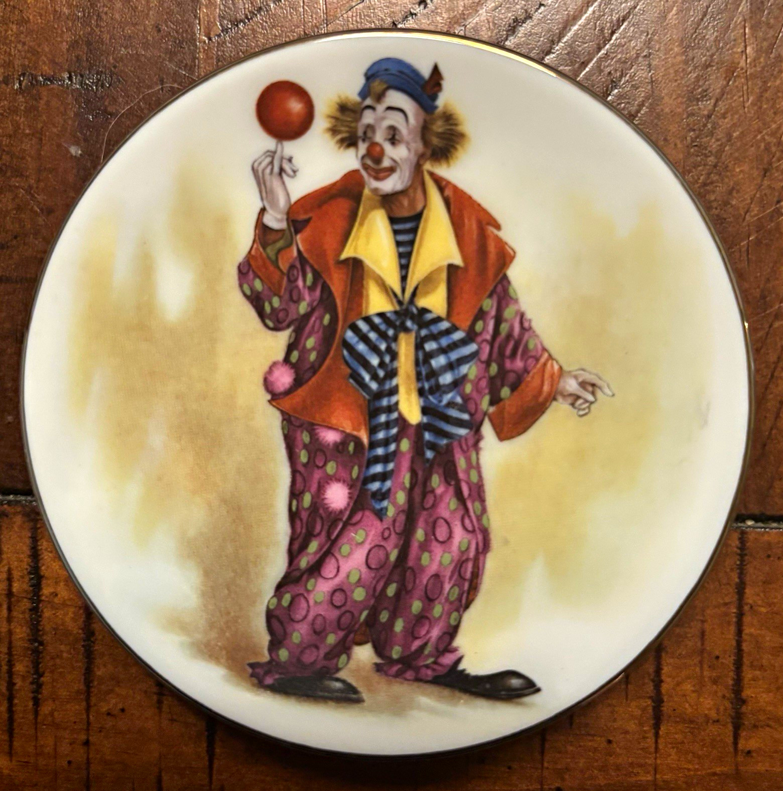 Vintage 1993 Hamilton Collection Authentic Miniature plate. “Clown Capers” Vintage 1993 Hamilton Collection Authentic Miniature plate. “Clown Capers”