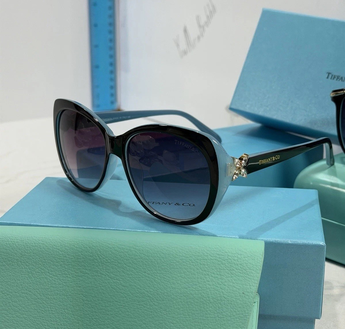 Tiffany & Co - Black and Blue gradient Sunglasses W/Flower TF4048 rare color ￼
