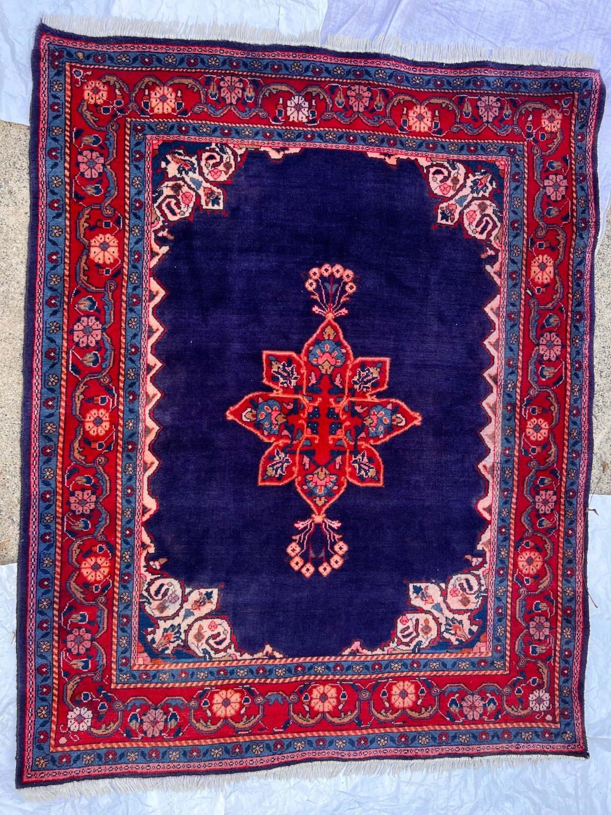 3.8 ft X 5 ft FINE HANDMADE BLUE ORIENTAL RUG 3.8 ft X 5 ft FINE HANDMADE BLUE ORIENTAL RUG