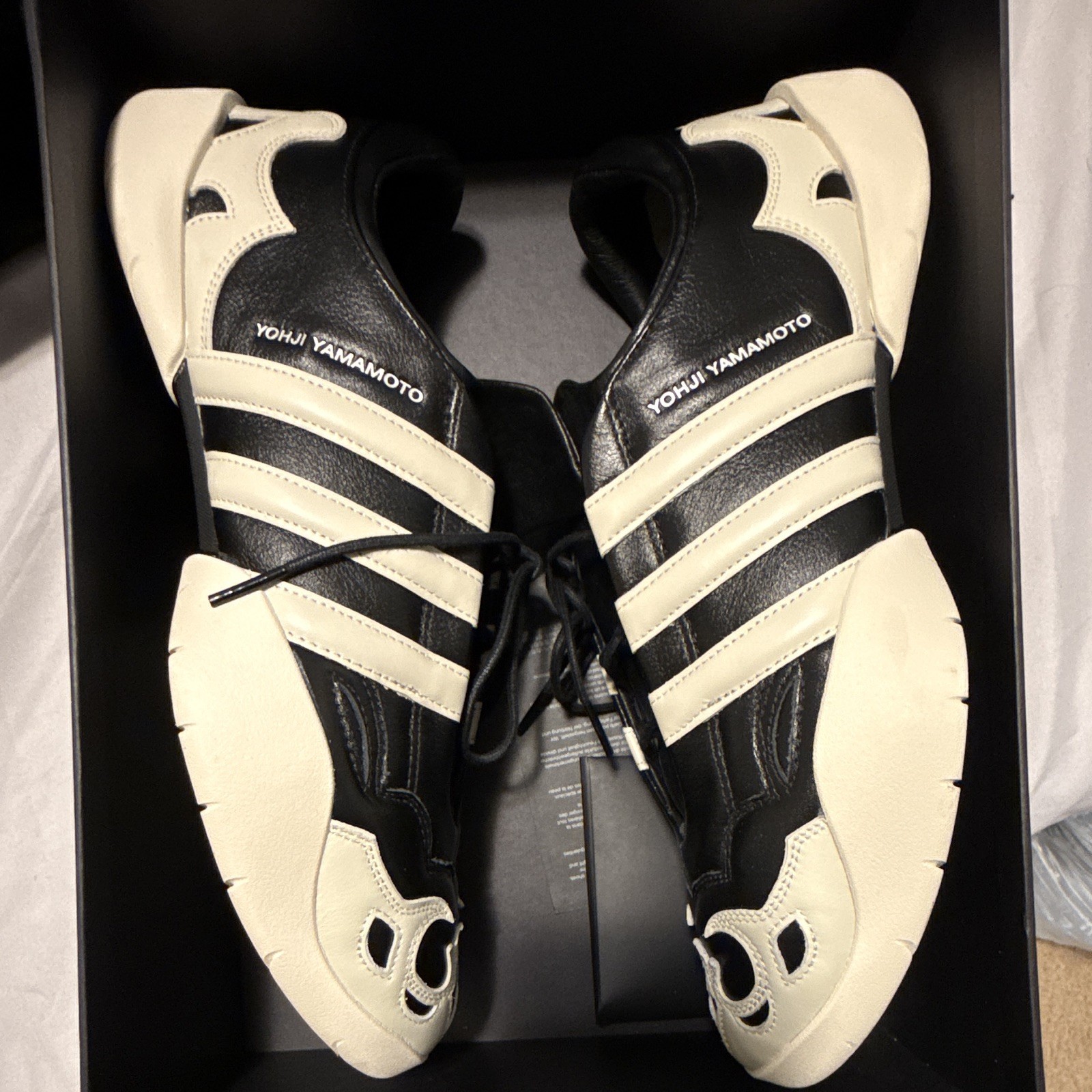 Yohji Yamamoto adidas Y-3 Men’s Black/White Colorblock Low Top Lace-Up Sneaker