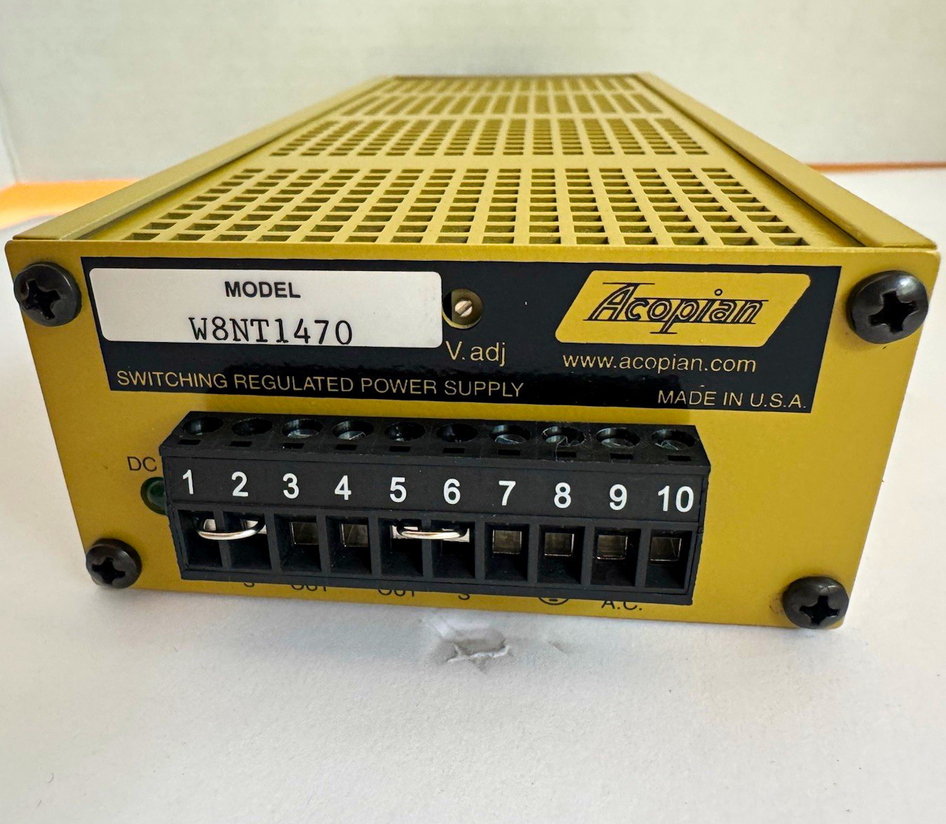 Acopian Switching Regulated Power Supply W8NT1470 24V 6A 144W Fan Cooled