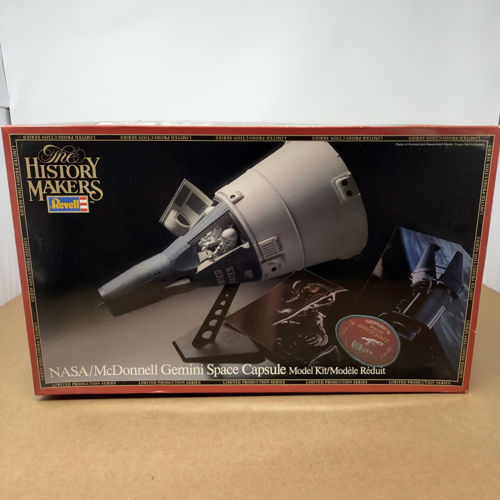 Revell History Makers NASA McDonnell Gemini Space Capsule 1/24 Model Kit  NIOB