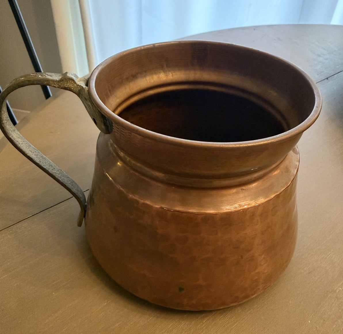 Vtg Houston International Copper Jug Hand Hammered Pot Turkey Brass Handle