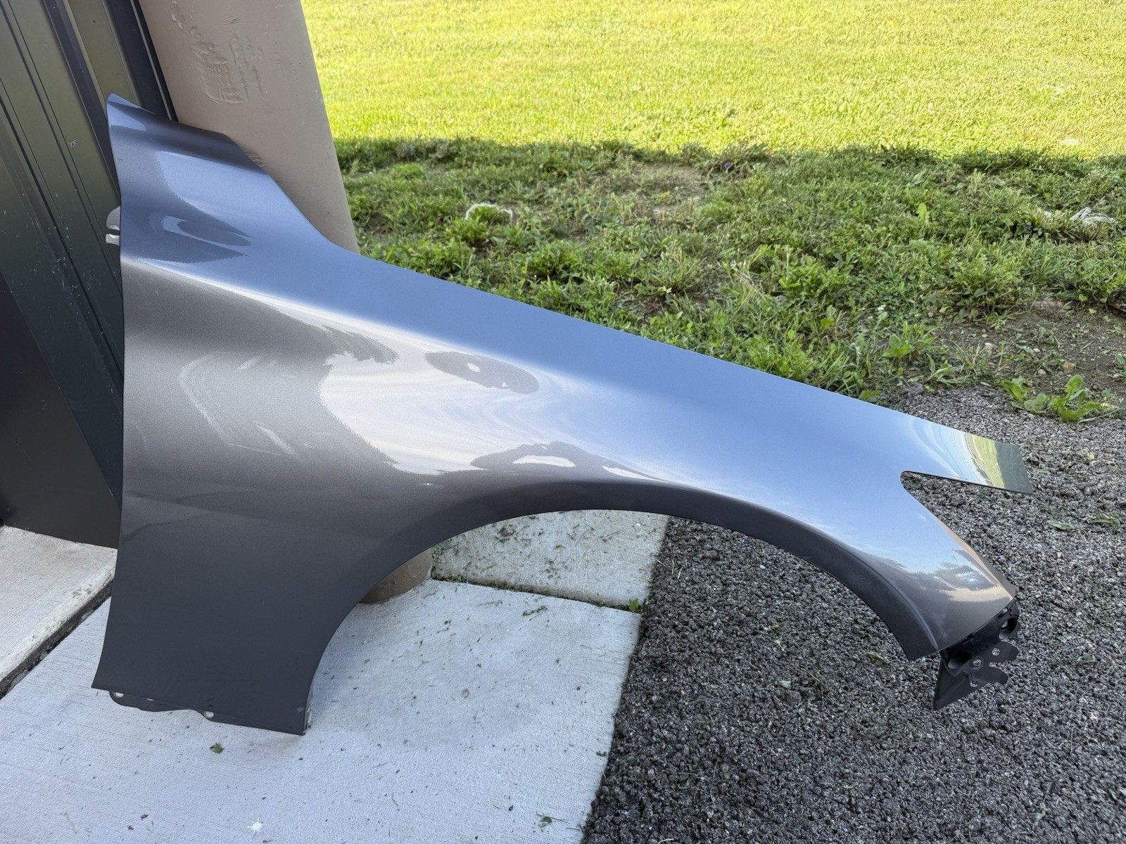 2014-2023 INFINITI Q50 FRONT RIGHT PASSENGER SIDE FENDER / GRAY - KAD OEM 2014-2023 INFINITI Q50 FRONT RIGHT PASSENGER SIDE FENDER / GRAY - KAD OEM