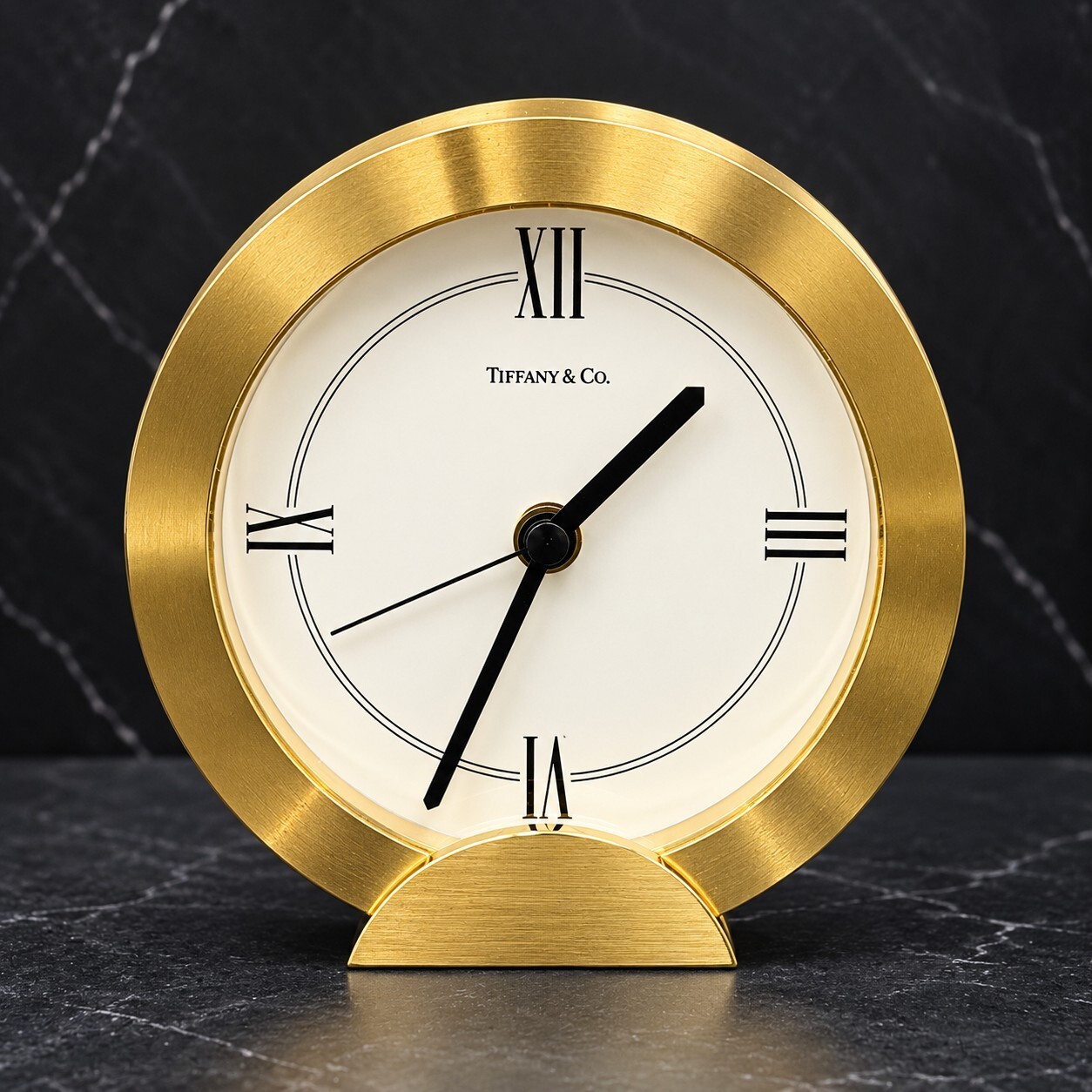 Vtg. Tiffany & Co Swiss Quartz Desk Clock Gold Tone Roman Numerals W Box Vtg. Tiffany & Co Swiss Quartz Desk Clock Gold Tone Roman Numerals W Box