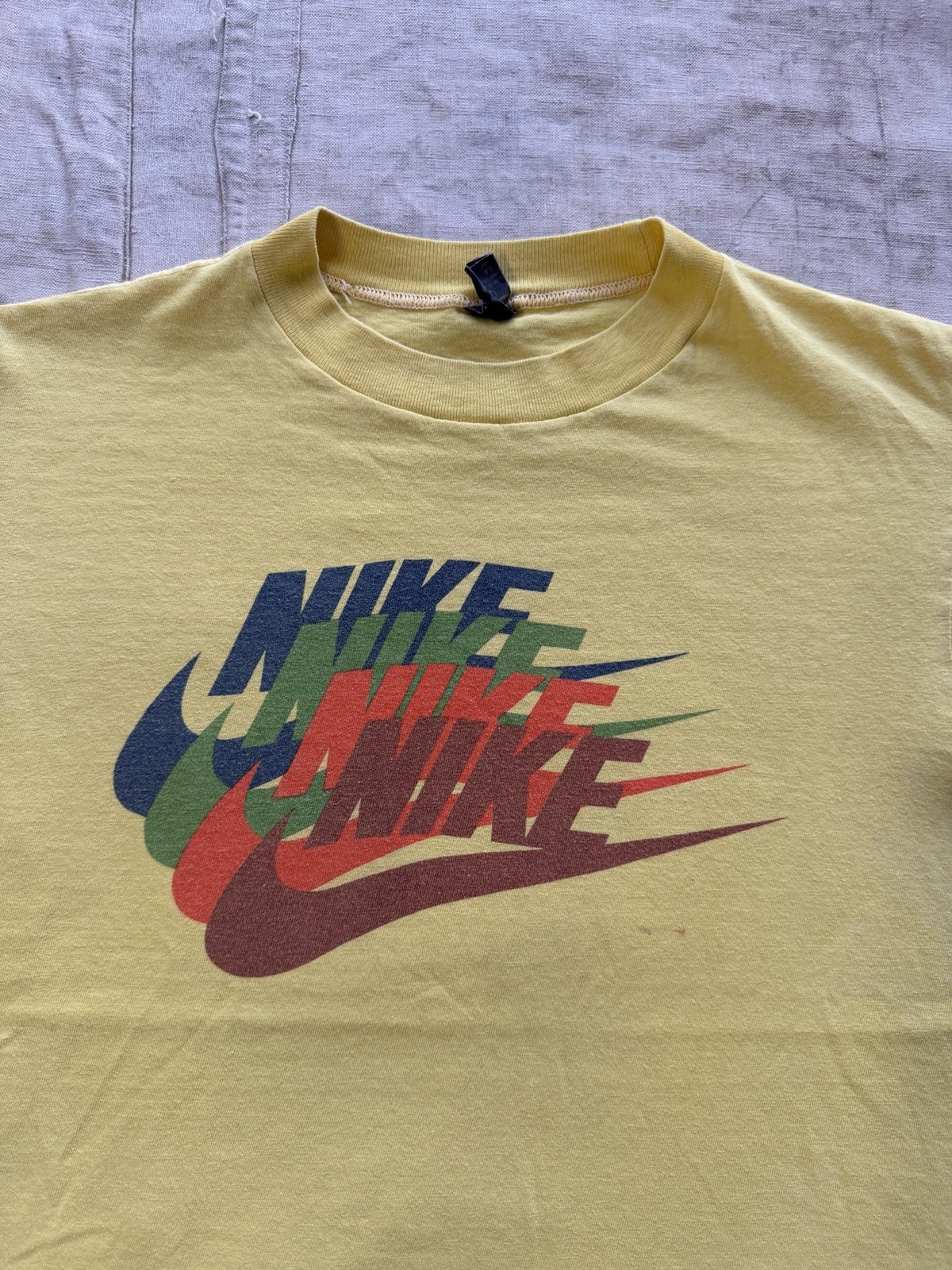 VTG 70s Nike Multi Logo Print Black Anvil Men’s M Yellow 100% Cotton USA