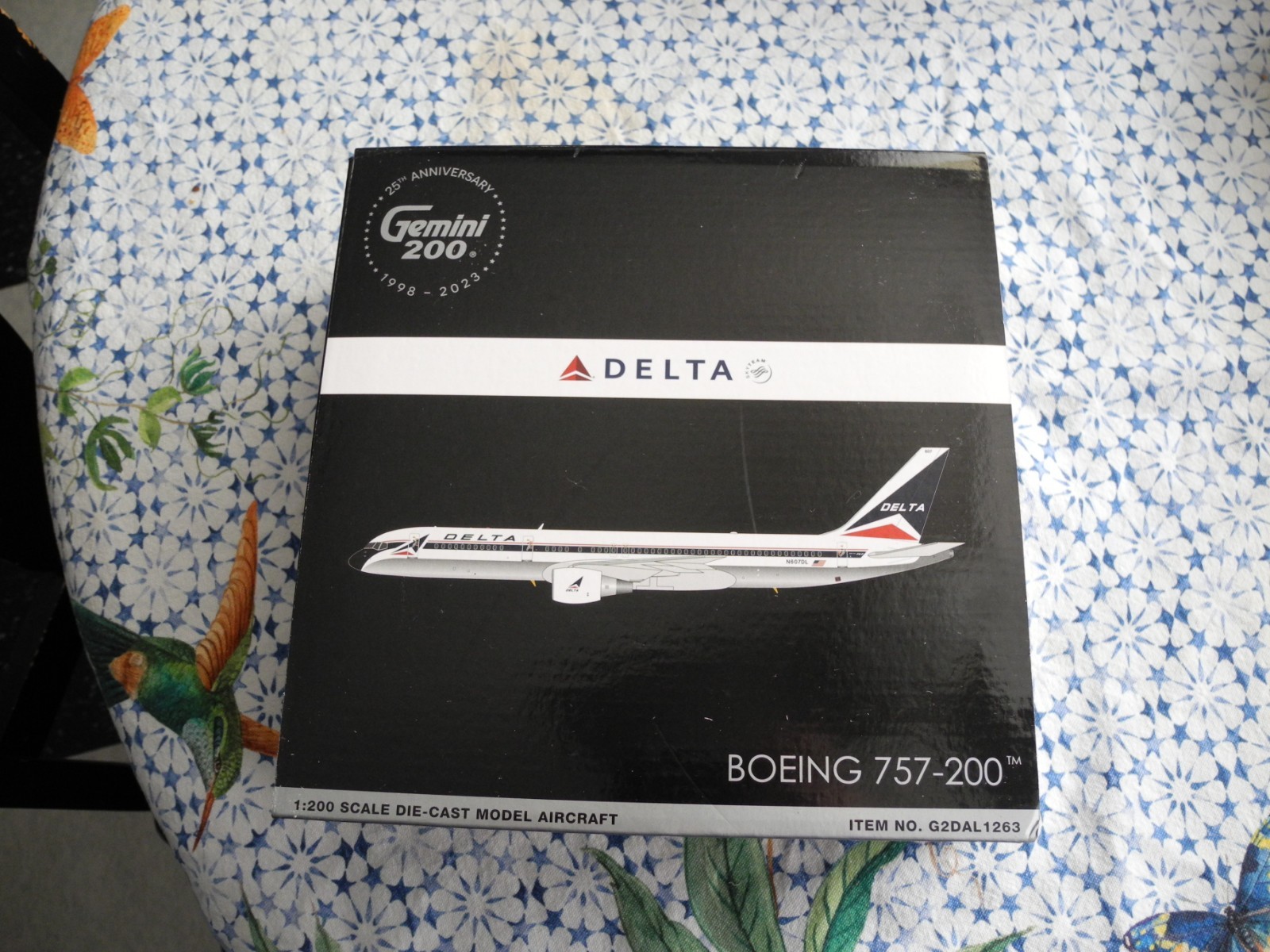 Very RARE Gemini Jets 1:200 Boeing 757 DELTA AIR LINES, Factory New