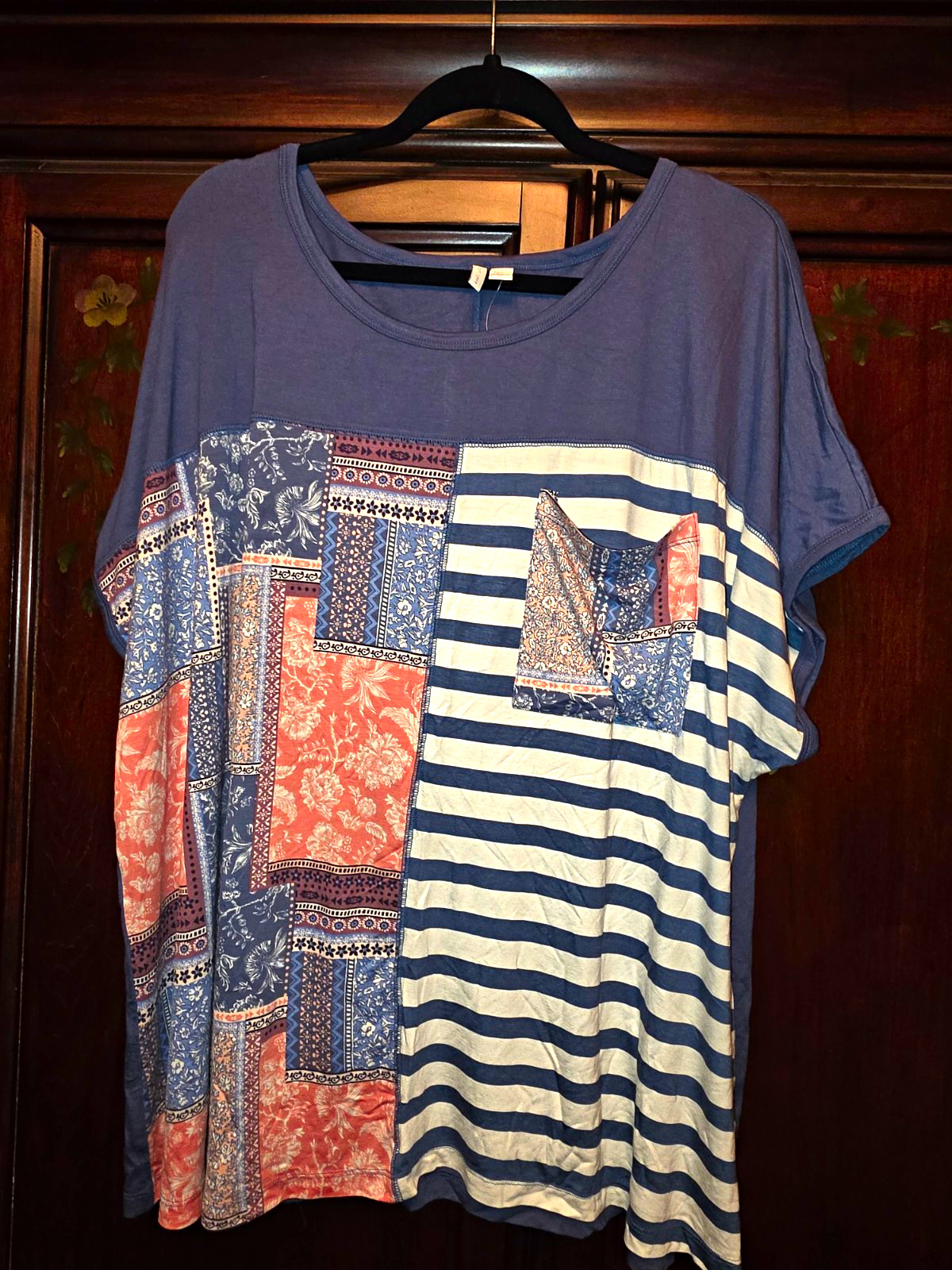 NWT Cato Women’s Plus 26W Blue Stripe Short Sleeve Knit Pocket Blouse