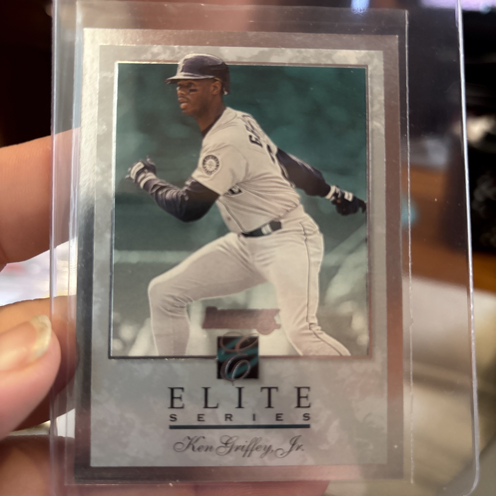 1996 Donruss: # 70 Ken Griffey, Jr. Elite Series 4487/10000 Mariners NR-MINT 1996 Donruss: # 70 Ken Griffey, Jr. Elite Series 4487/10000 Mariners NR-MINT