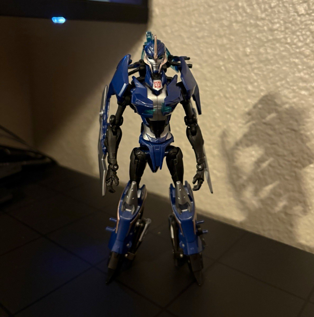 OFFICIAL Transformers Prime First Edition 2011 Arcee - complete OFFICIAL Transformers Prime First Edition 2011 Arcee - complete